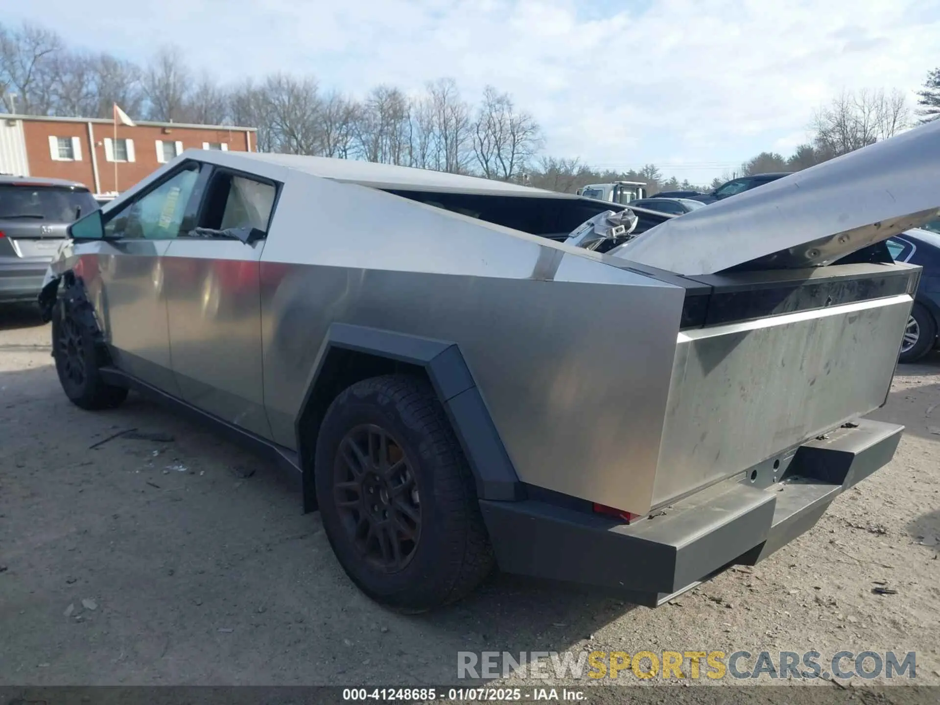 3 Photograph of a damaged car 7G2CEHEEXRA034683 TESLA CYBERTRUCK 2024