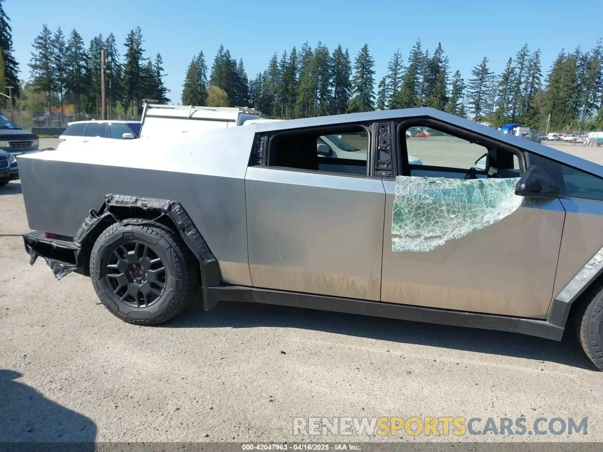 6 Photograph of a damaged car 7G2CEHEEXRA038555 TESLA CYBERTRUCK 2024