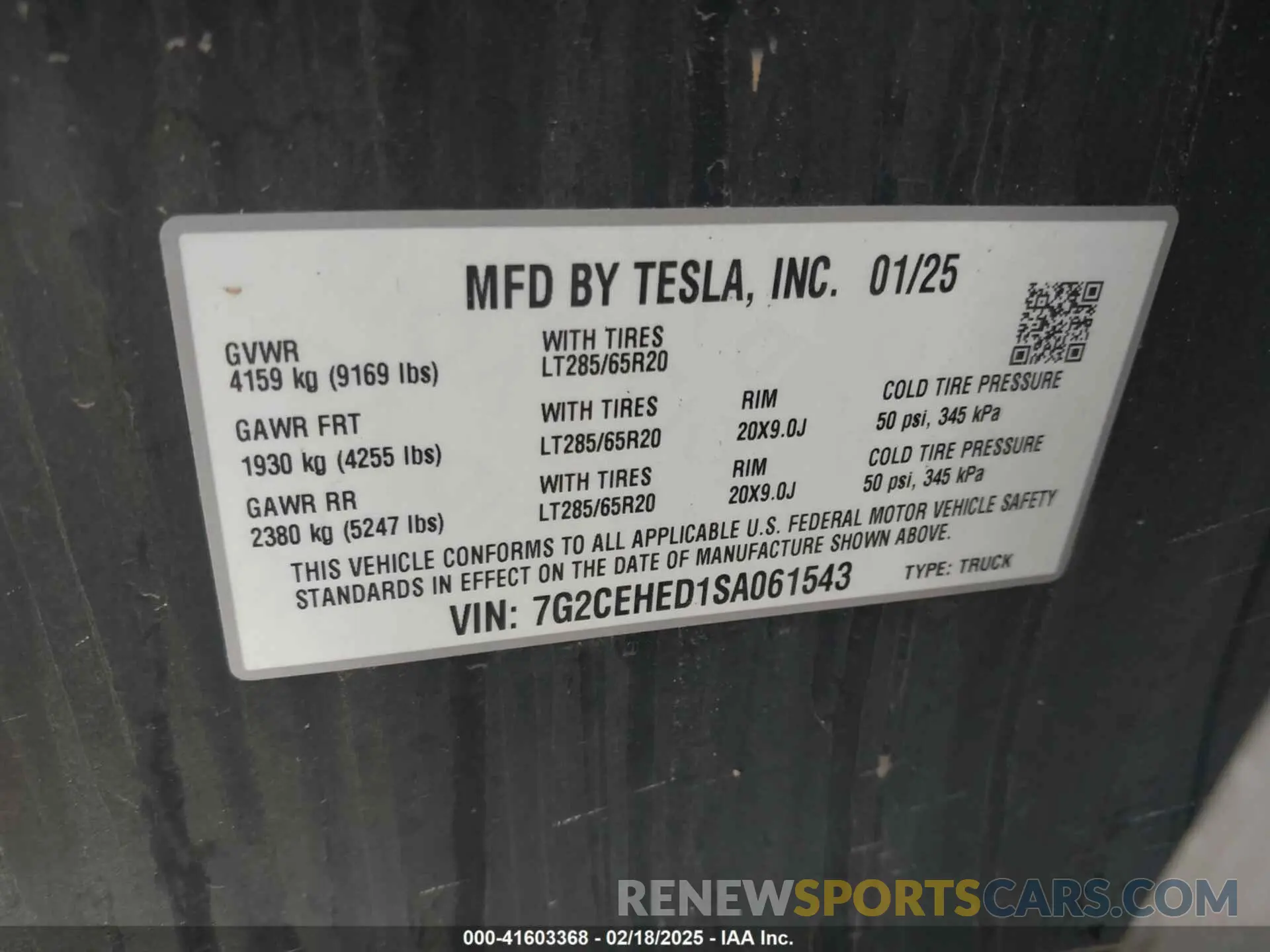 9 Photograph of a damaged car 7G2CEHED1SA061543 TESLA CYBERTRUCK 2025