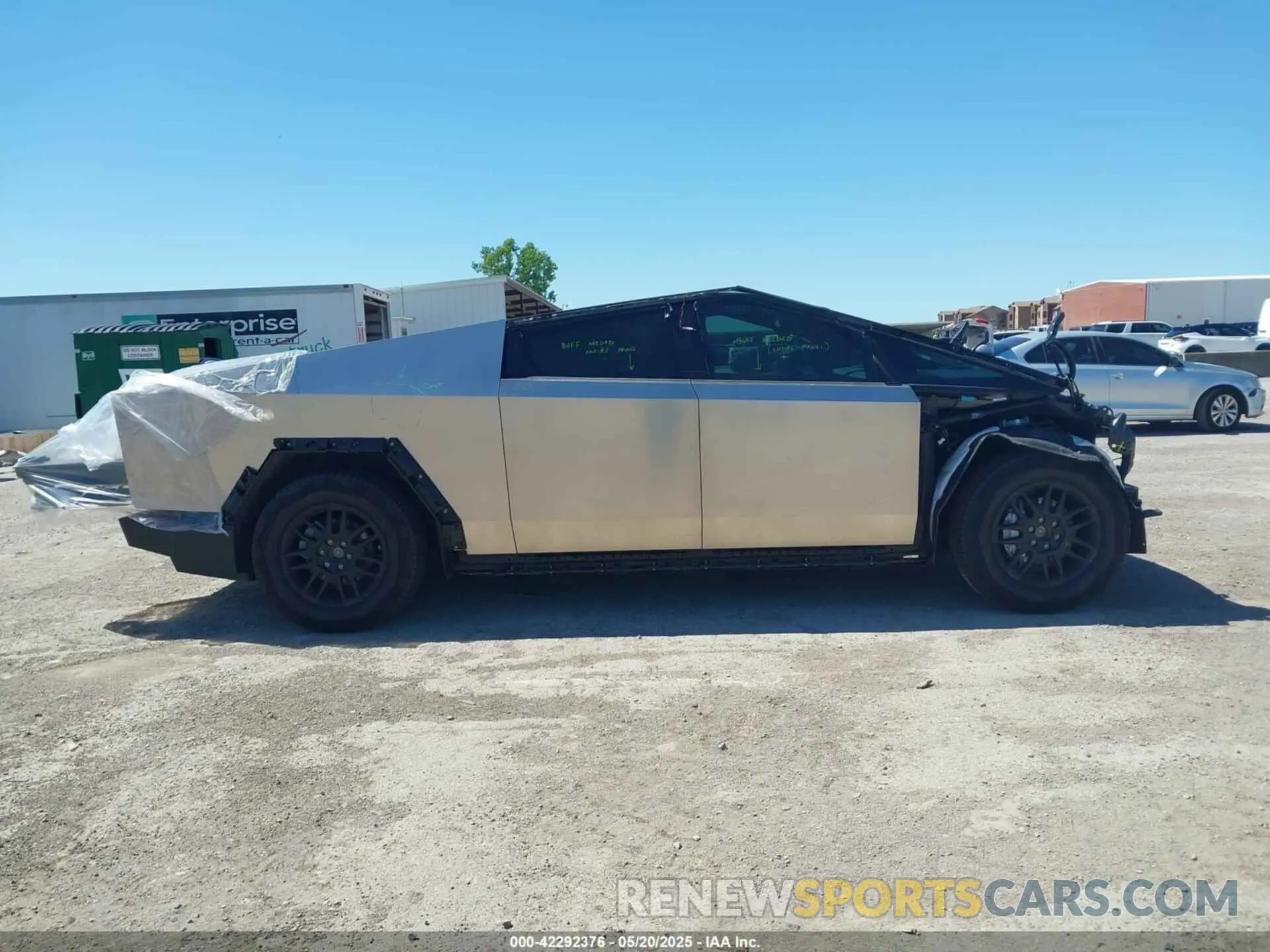 12 Photograph of a damaged car 7G2CEHED2SA059686 TESLA CYBERTRUCK 2025