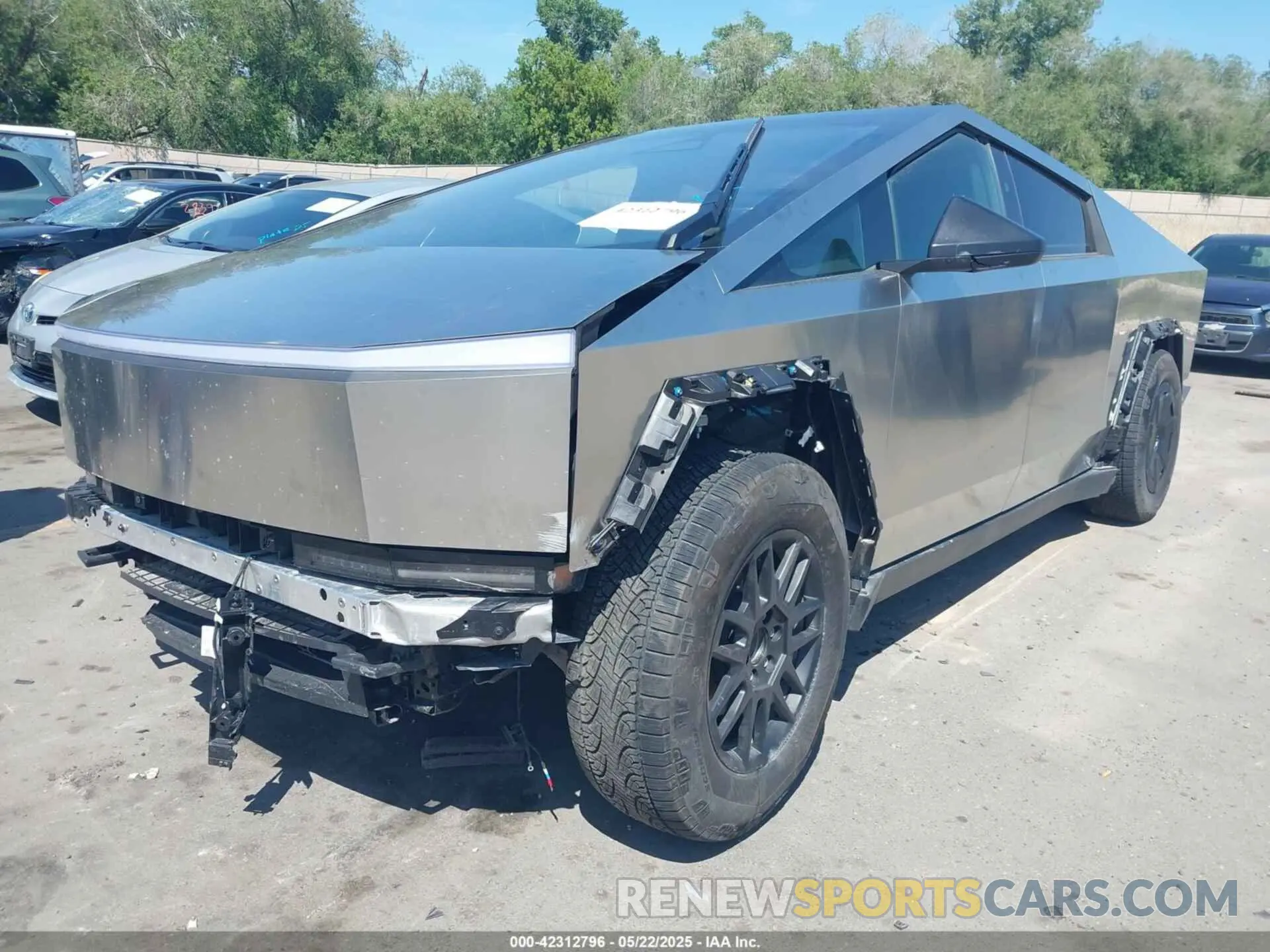 2 Photograph of a damaged car 7G2CEHED3SA066839 TESLA CYBERTRUCK 2025