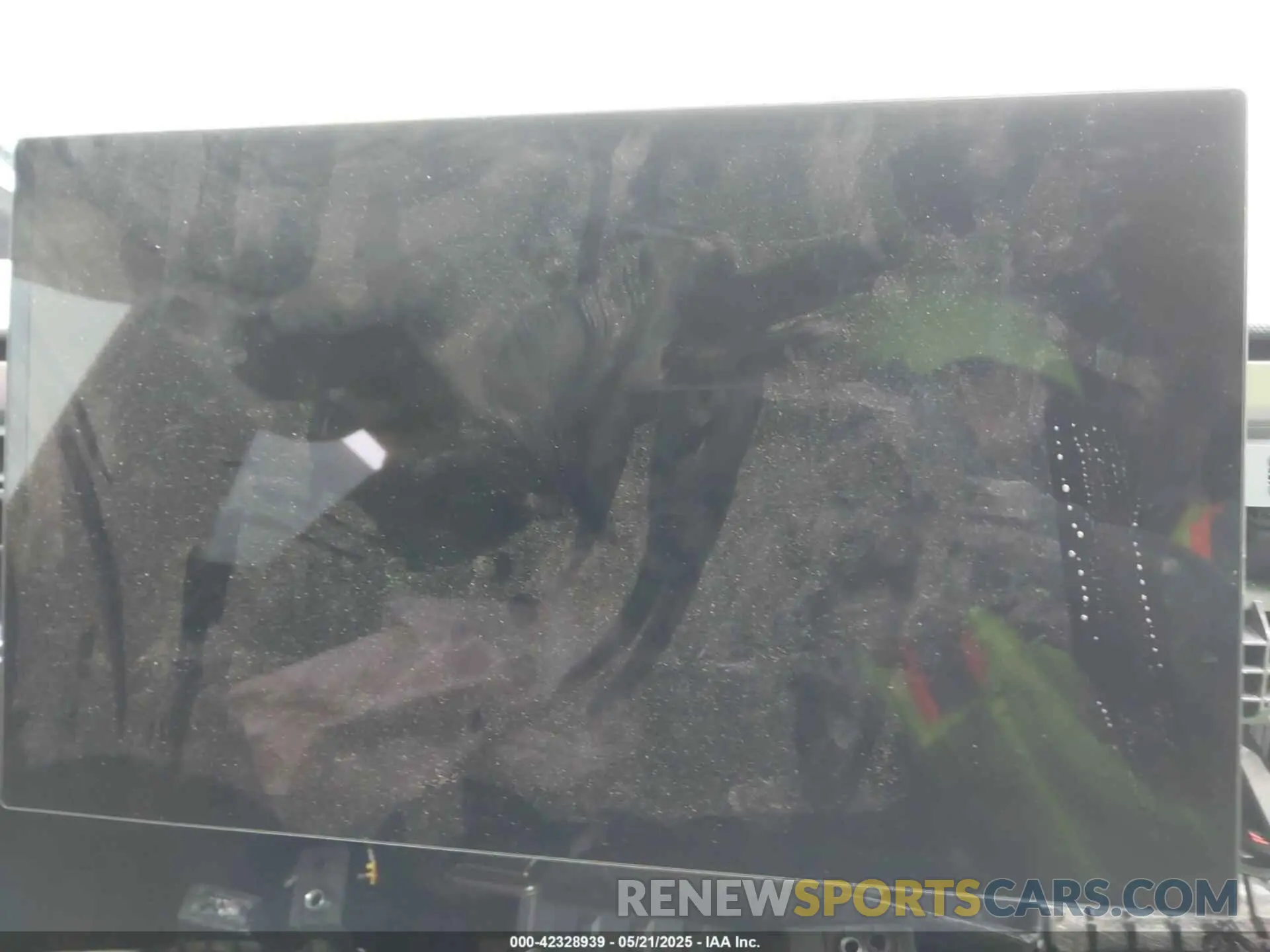 16 Photograph of a damaged car 7G2CEHED4SA069152 TESLA CYBERTRUCK 2025