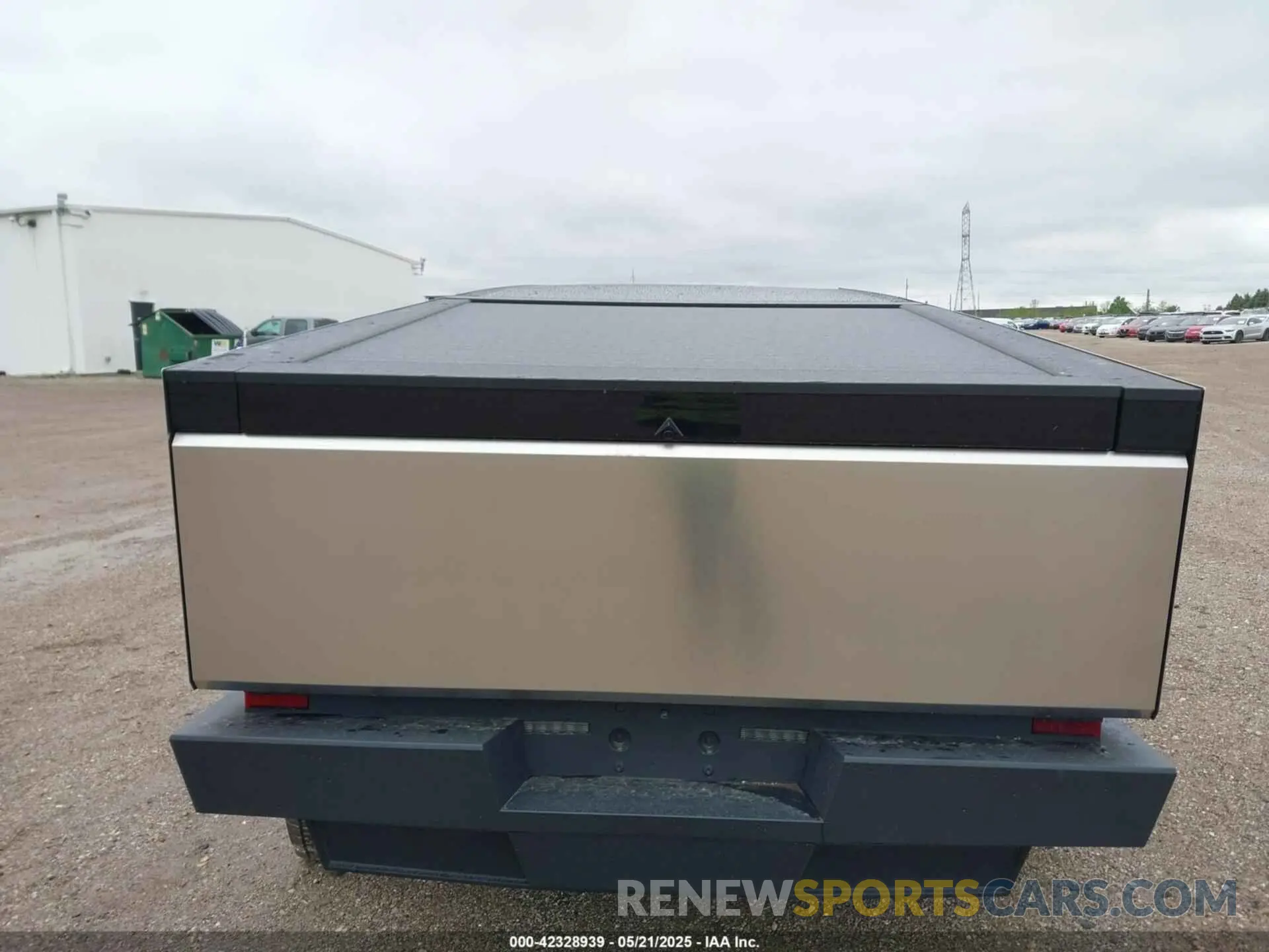 17 Photograph of a damaged car 7G2CEHED4SA069152 TESLA CYBERTRUCK 2025