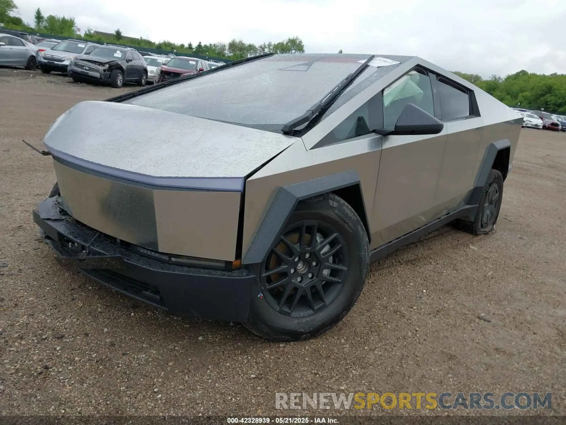 2 Photograph of a damaged car 7G2CEHED4SA069152 TESLA CYBERTRUCK 2025