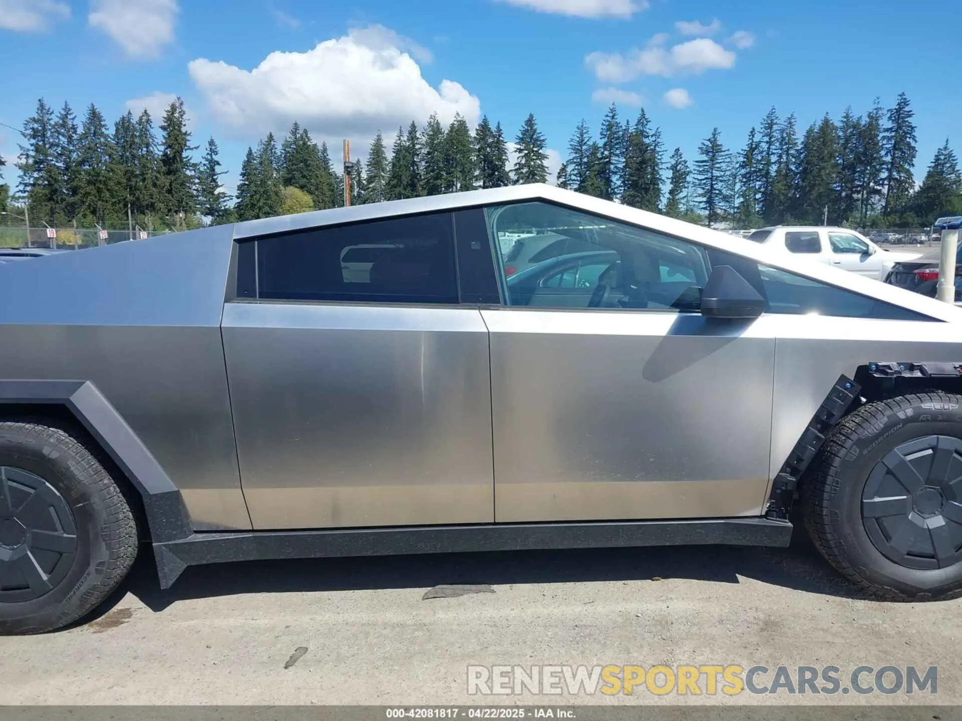 14 Photograph of a damaged car 7G2CEHED7SA065144 TESLA CYBERTRUCK 2025