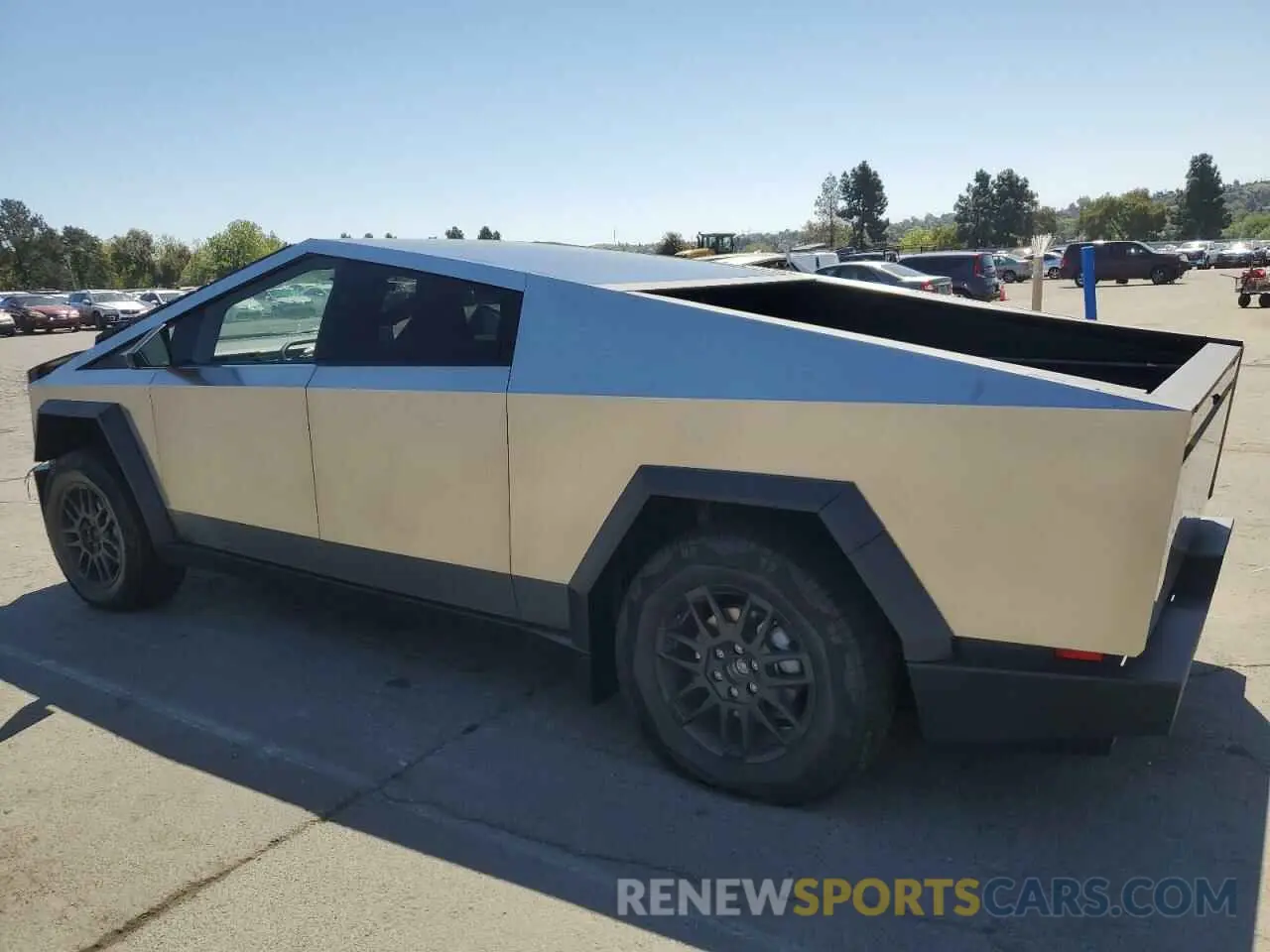 2 Photograph of a damaged car 7G2CEHED7SA068125 TESLA CYBERTRUCK 2025