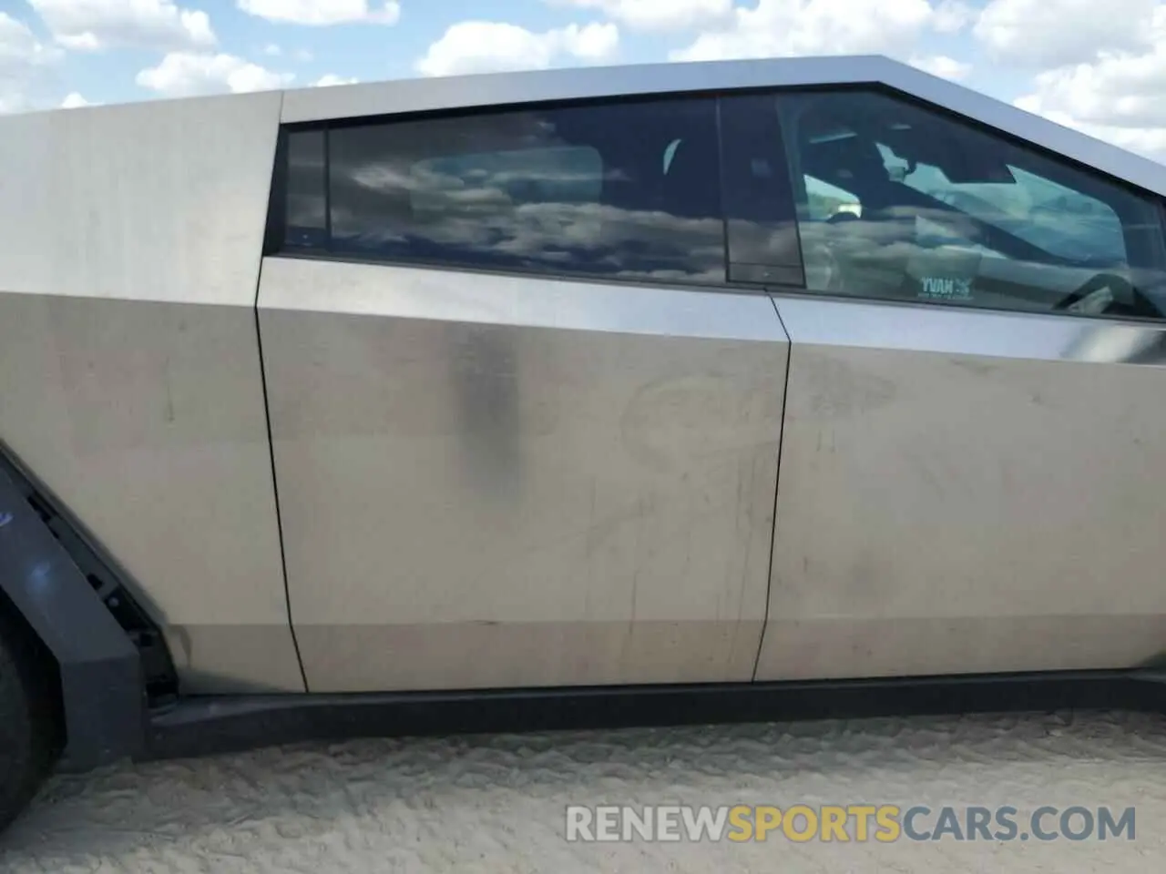 11 Photograph of a damaged car 7G2CEHED9SA058910 TESLA CYBERTRUCK 2025