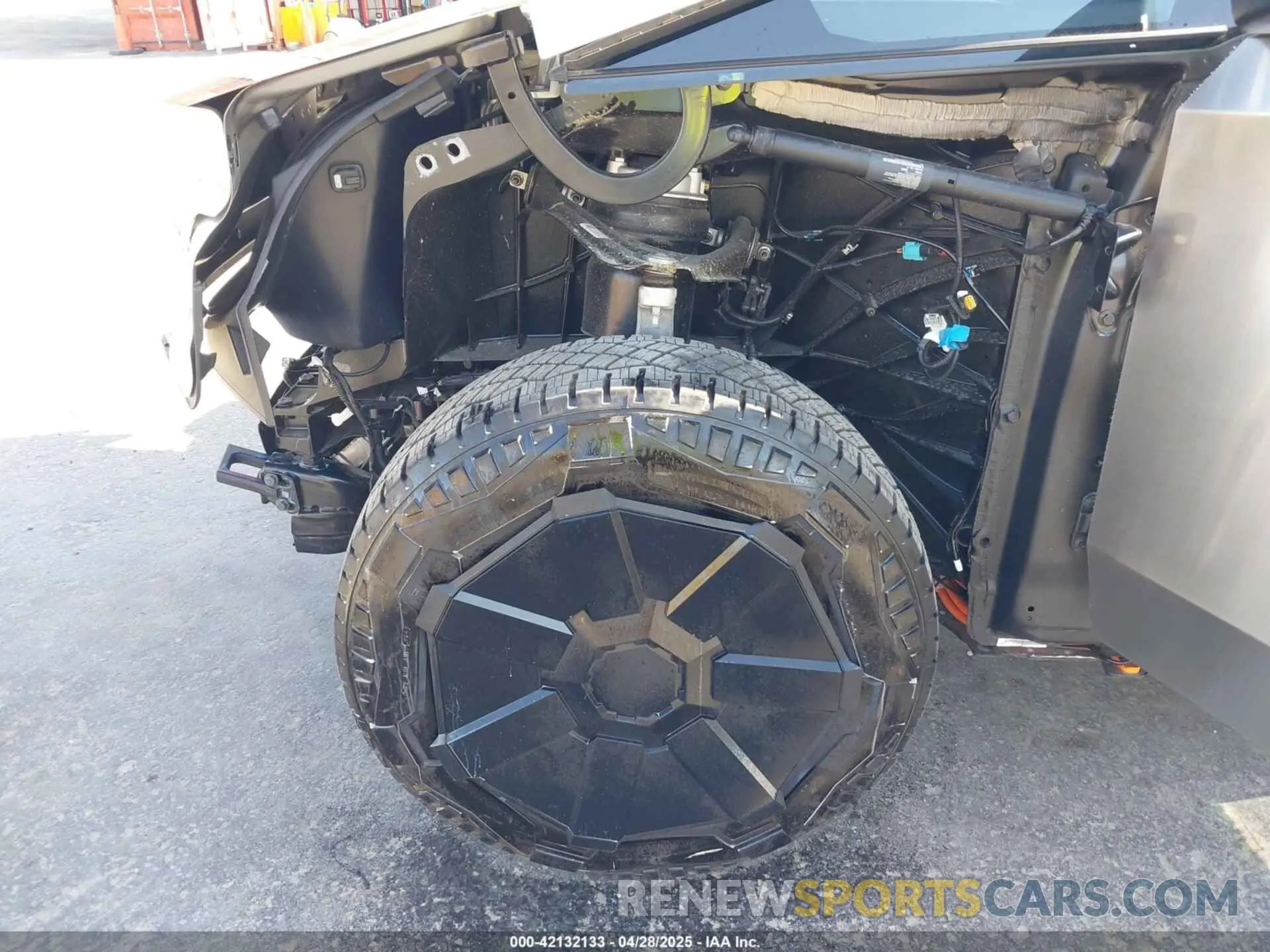 22 Photograph of a damaged car 7G2CEHEE7SA059773 TESLA CYBERTRUCK 2025