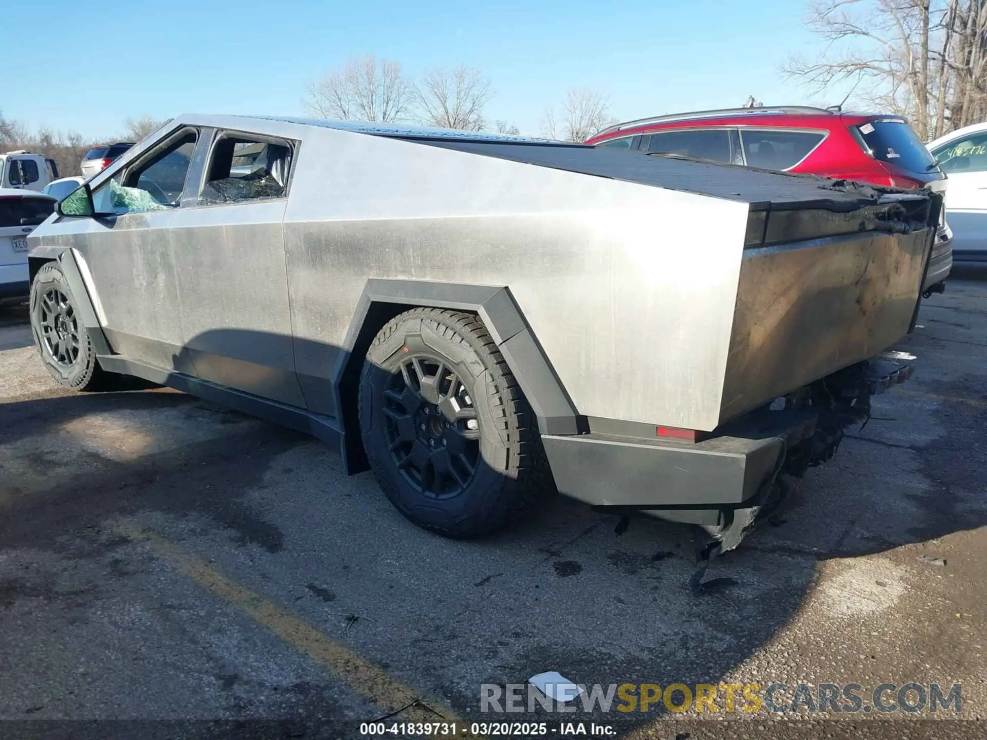 3 Photograph of a damaged car 7G2CEHEE9SA061735 TESLA CYBERTRUCK 2025