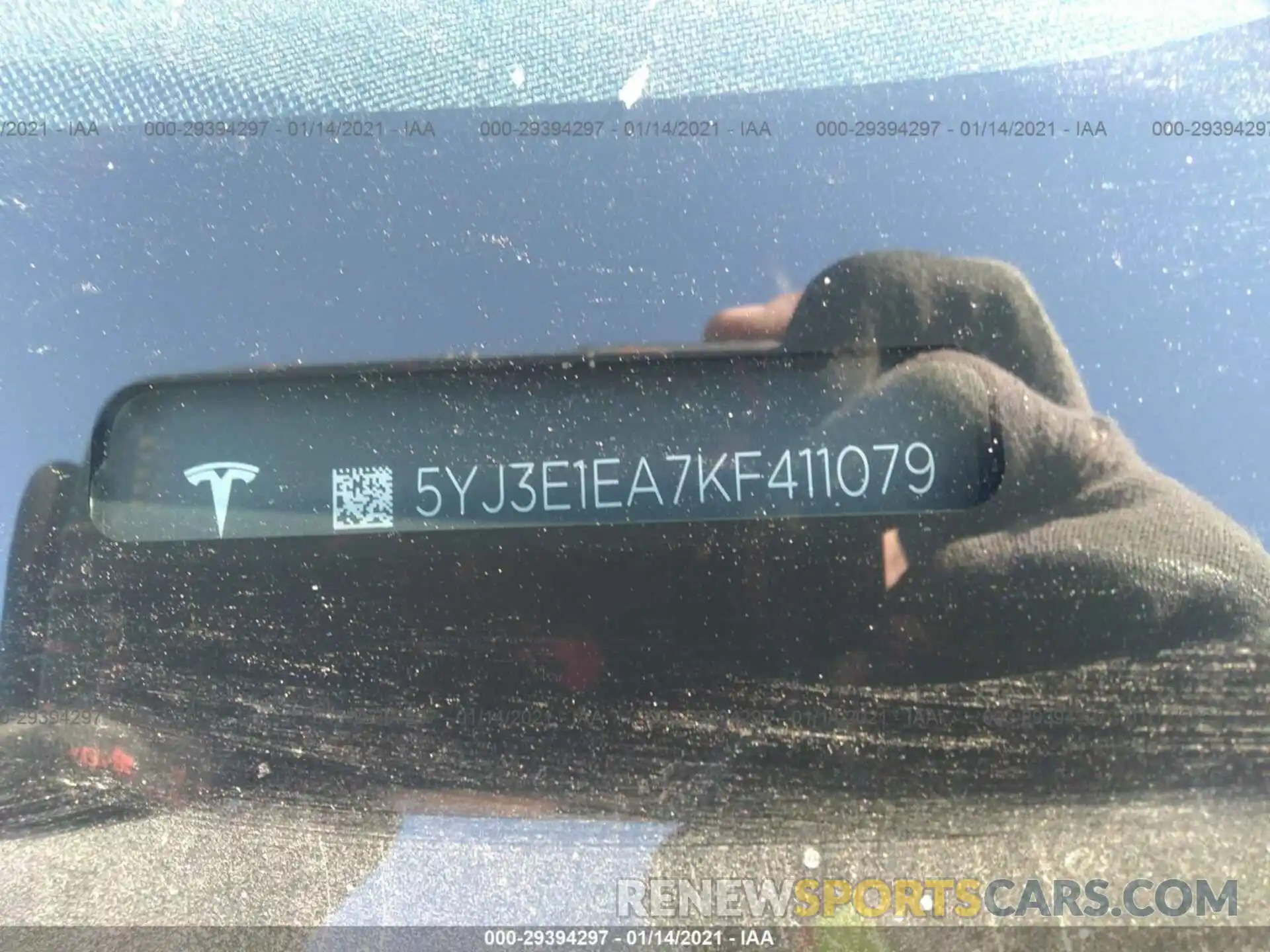 9 Photograph of a damaged car 05YJ3E1EA7KF41107 TESLA MODEL 3 2019