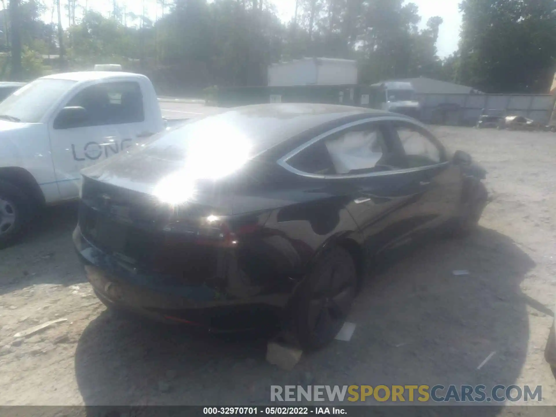 4 Photograph of a damaged car 5YJ3E1EA0KF298043 TESLA MODEL 3 2019