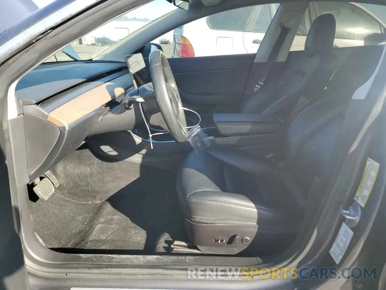 7 Photograph of a damaged car 5YJ3E1EA0KF307310 TESLA MODEL 3 2019