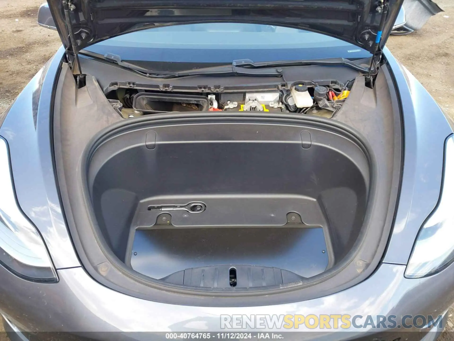 10 Photograph of a damaged car 5YJ3E1EA0KF311728 TESLA MODEL 3 2019