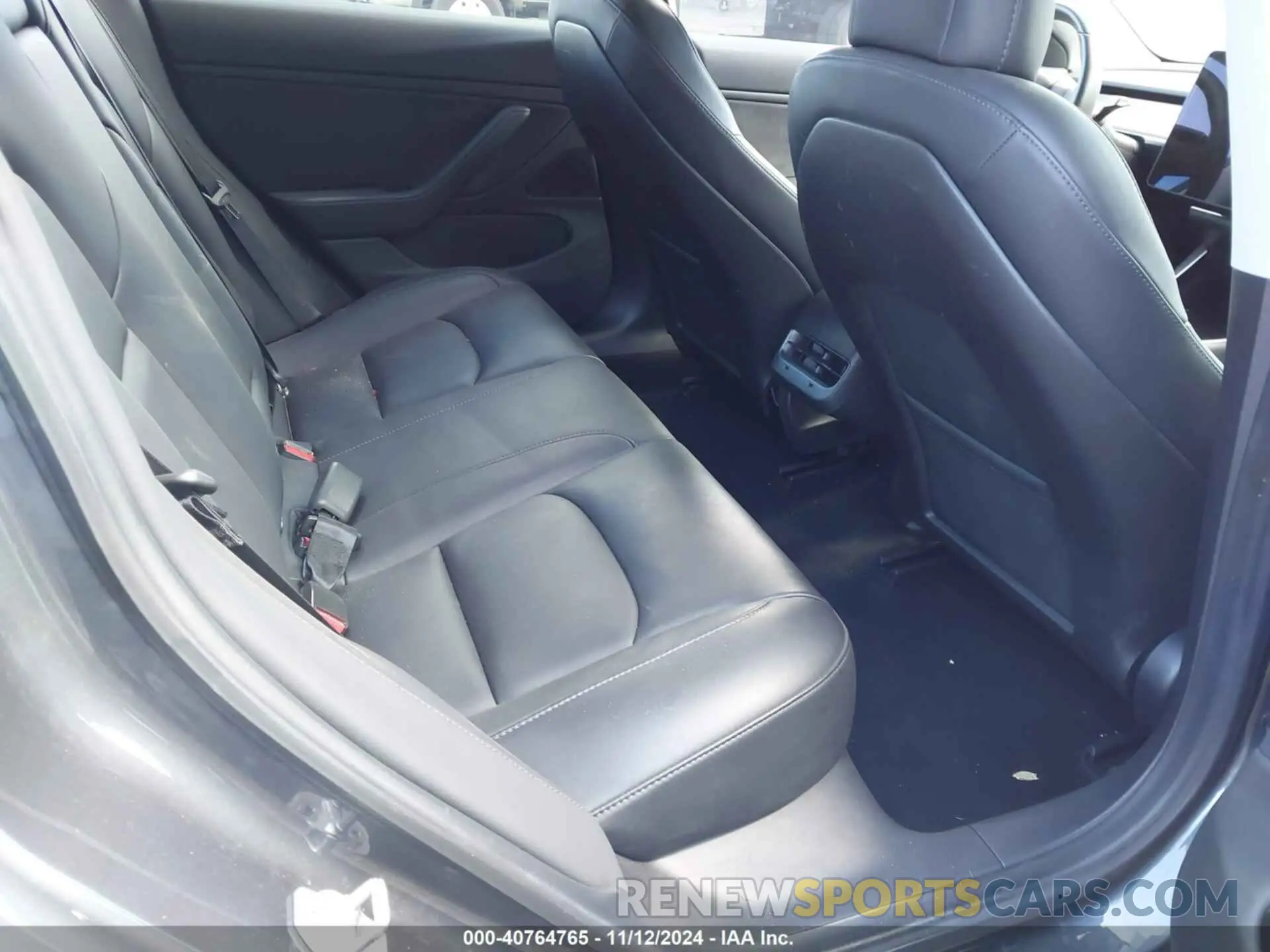 8 Photograph of a damaged car 5YJ3E1EA0KF311728 TESLA MODEL 3 2019