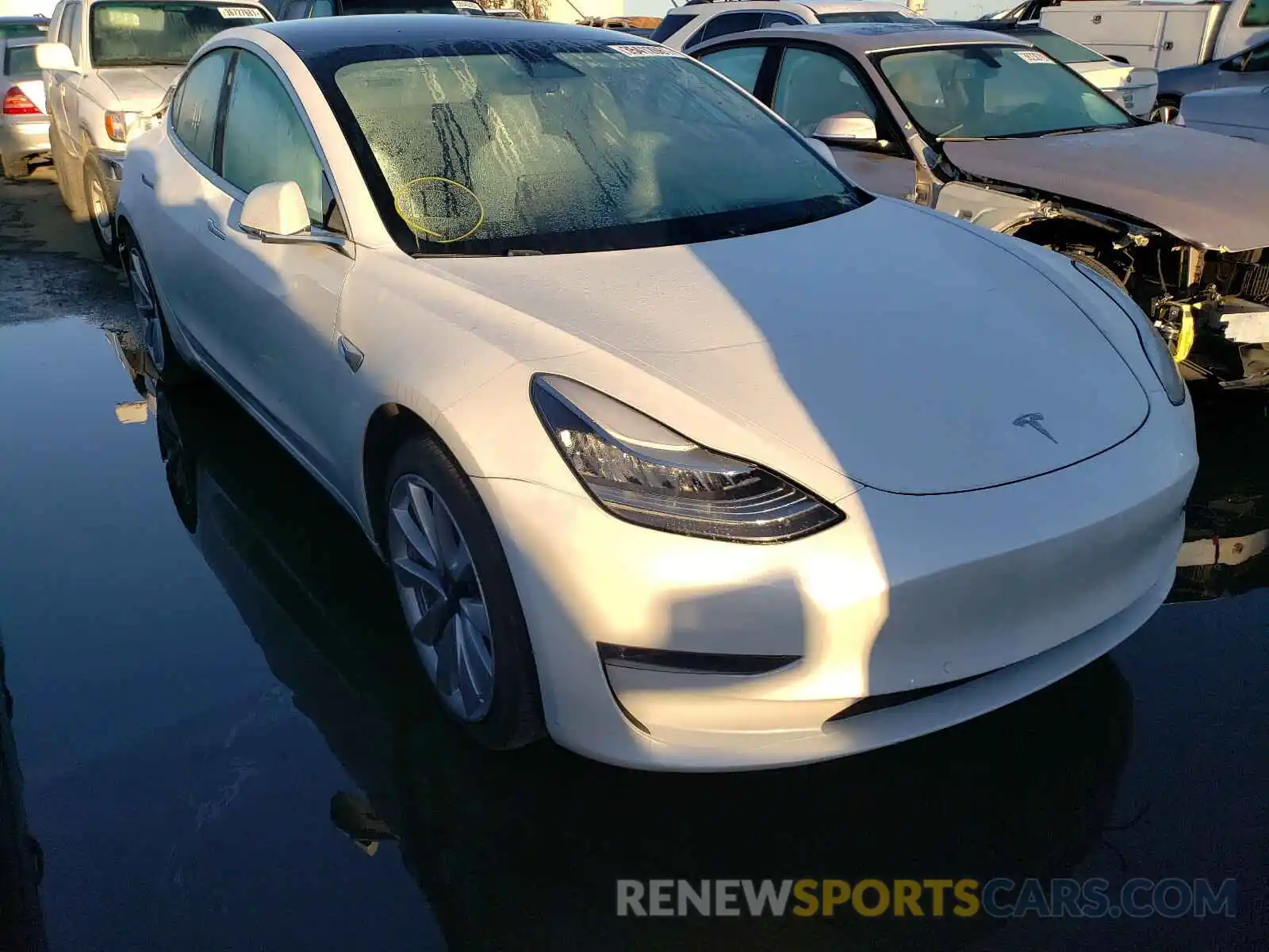 1 Photograph of a damaged car 5YJ3E1EA0KF313172 TESLA MODEL 3 2019