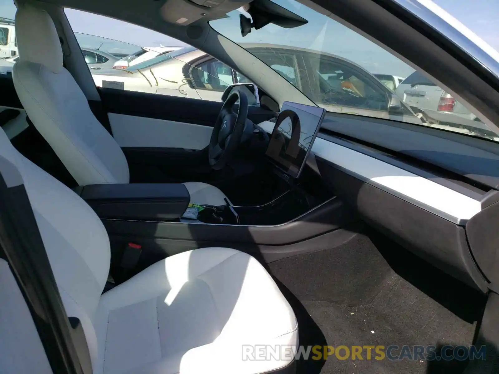 5 Photograph of a damaged car 5YJ3E1EA0KF313172 TESLA MODEL 3 2019