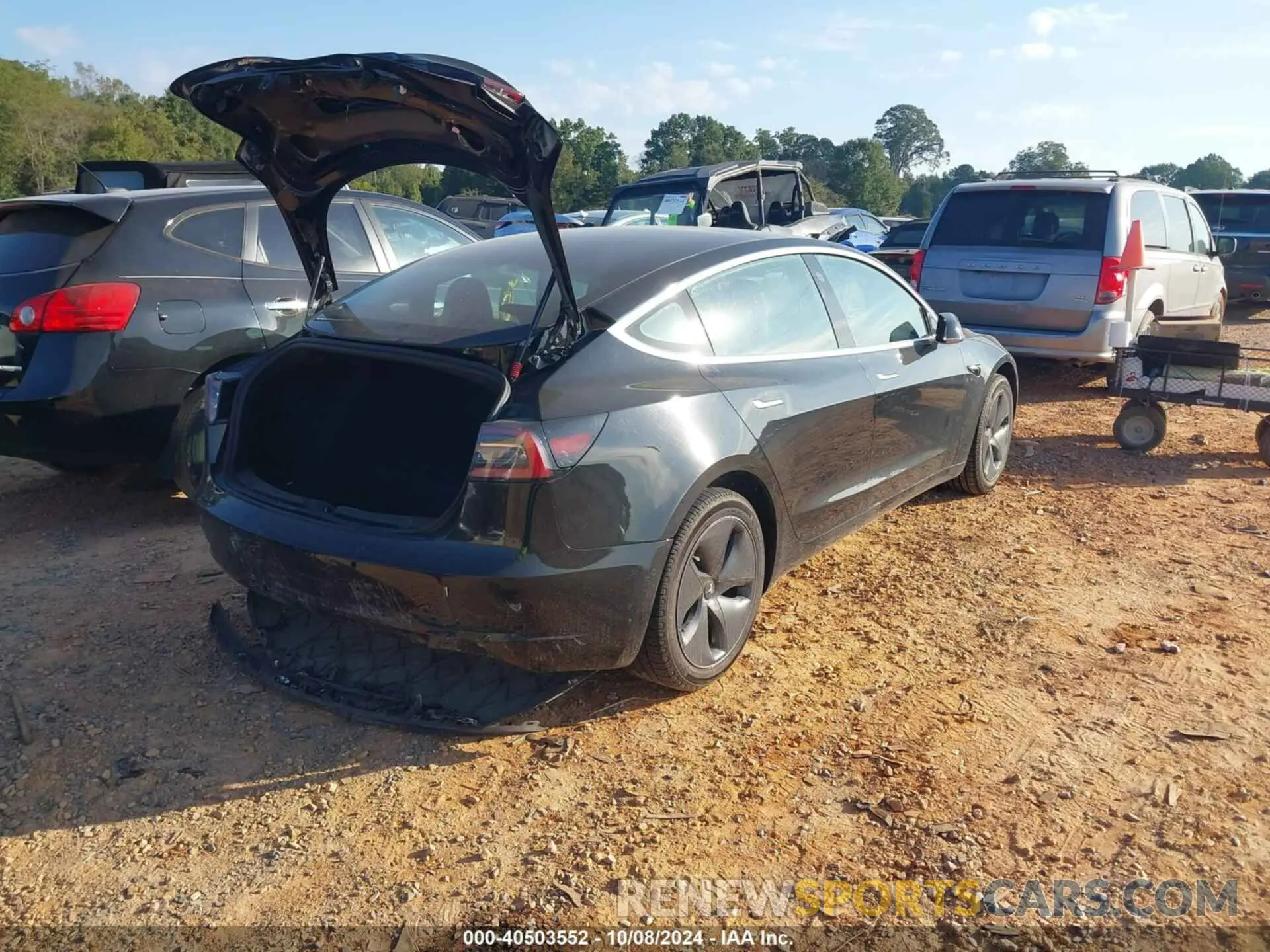 4 Photograph of a damaged car 5YJ3E1EA0KF361738 TESLA MODEL 3 2019