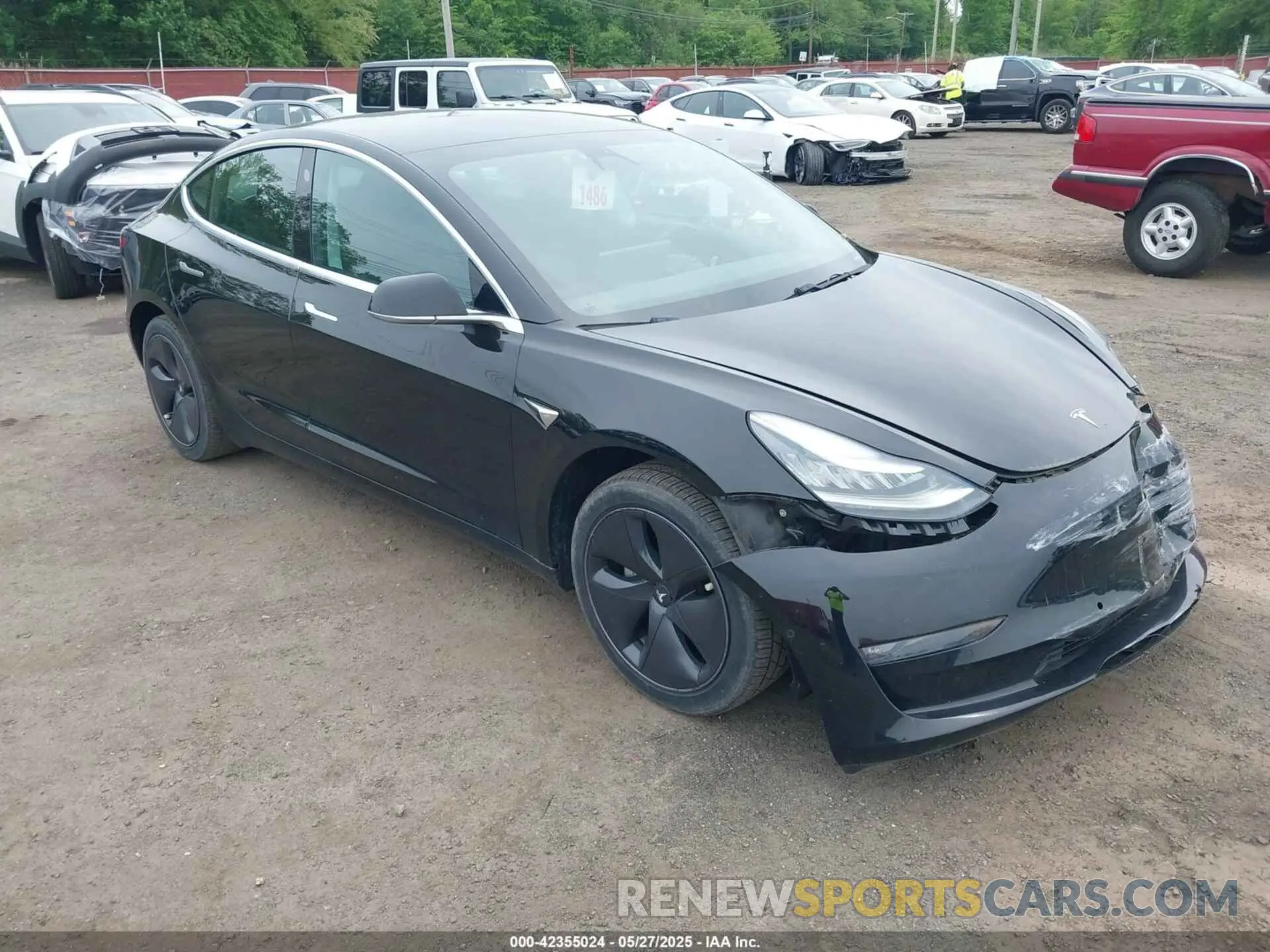 1 Photograph of a damaged car 5YJ3E1EA0KF395226 TESLA MODEL 3 2019