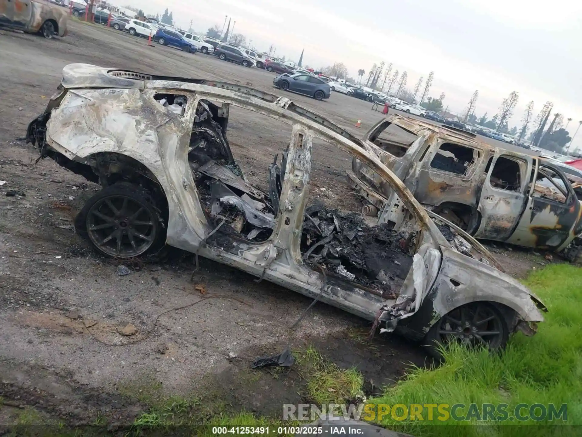 1 Photograph of a damaged car 5YJ3E1EA0KF399695 TESLA MODEL 3 2019