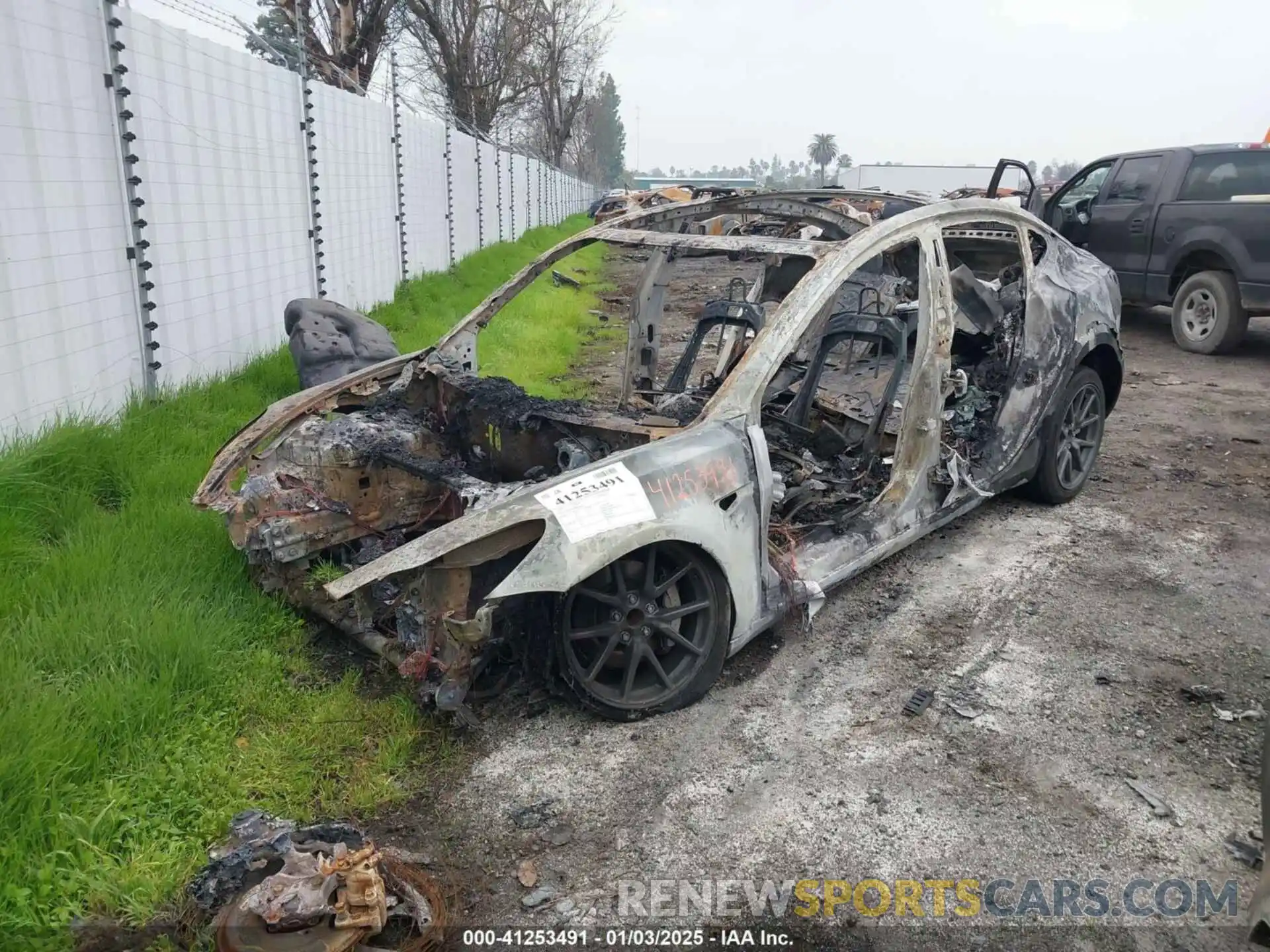 2 Photograph of a damaged car 5YJ3E1EA0KF399695 TESLA MODEL 3 2019