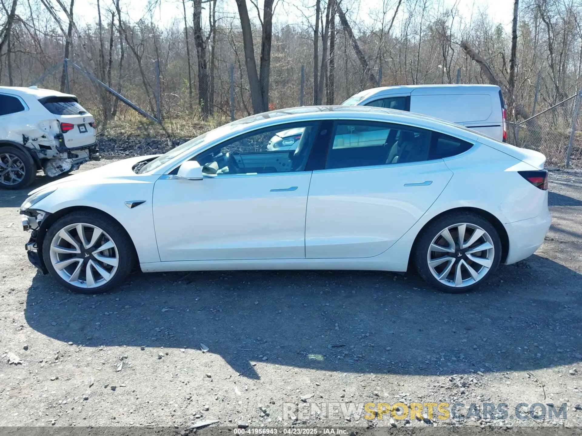 15 Photograph of a damaged car 5YJ3E1EA0KF402451 TESLA MODEL 3 2019