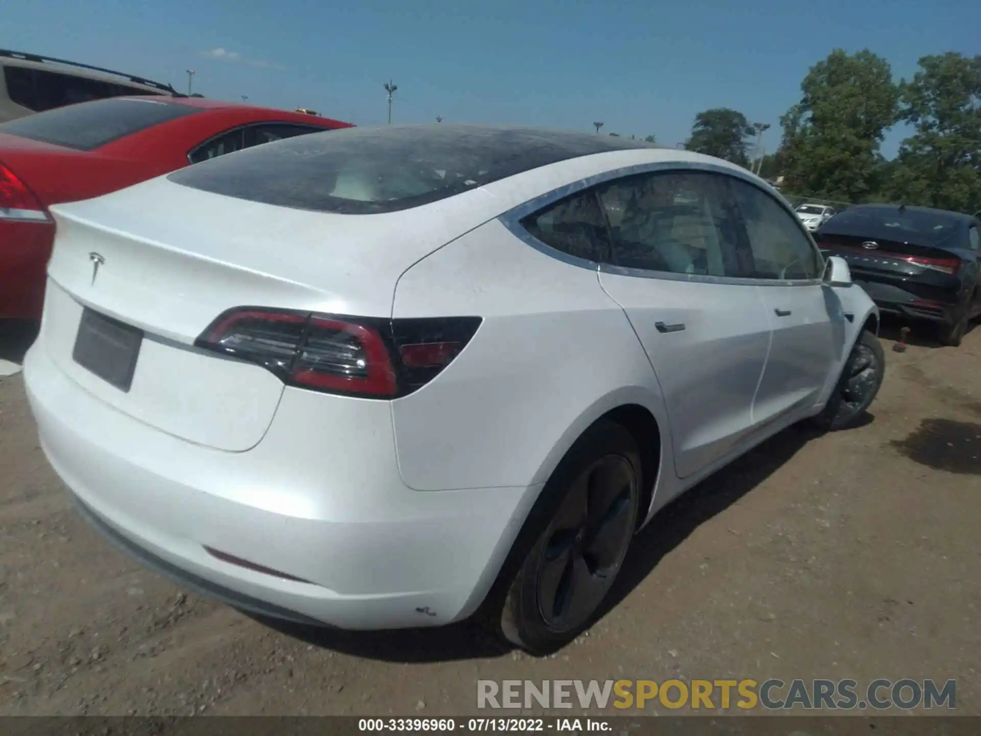 4 Photograph of a damaged car 5YJ3E1EA0KF417712 TESLA MODEL 3 2019