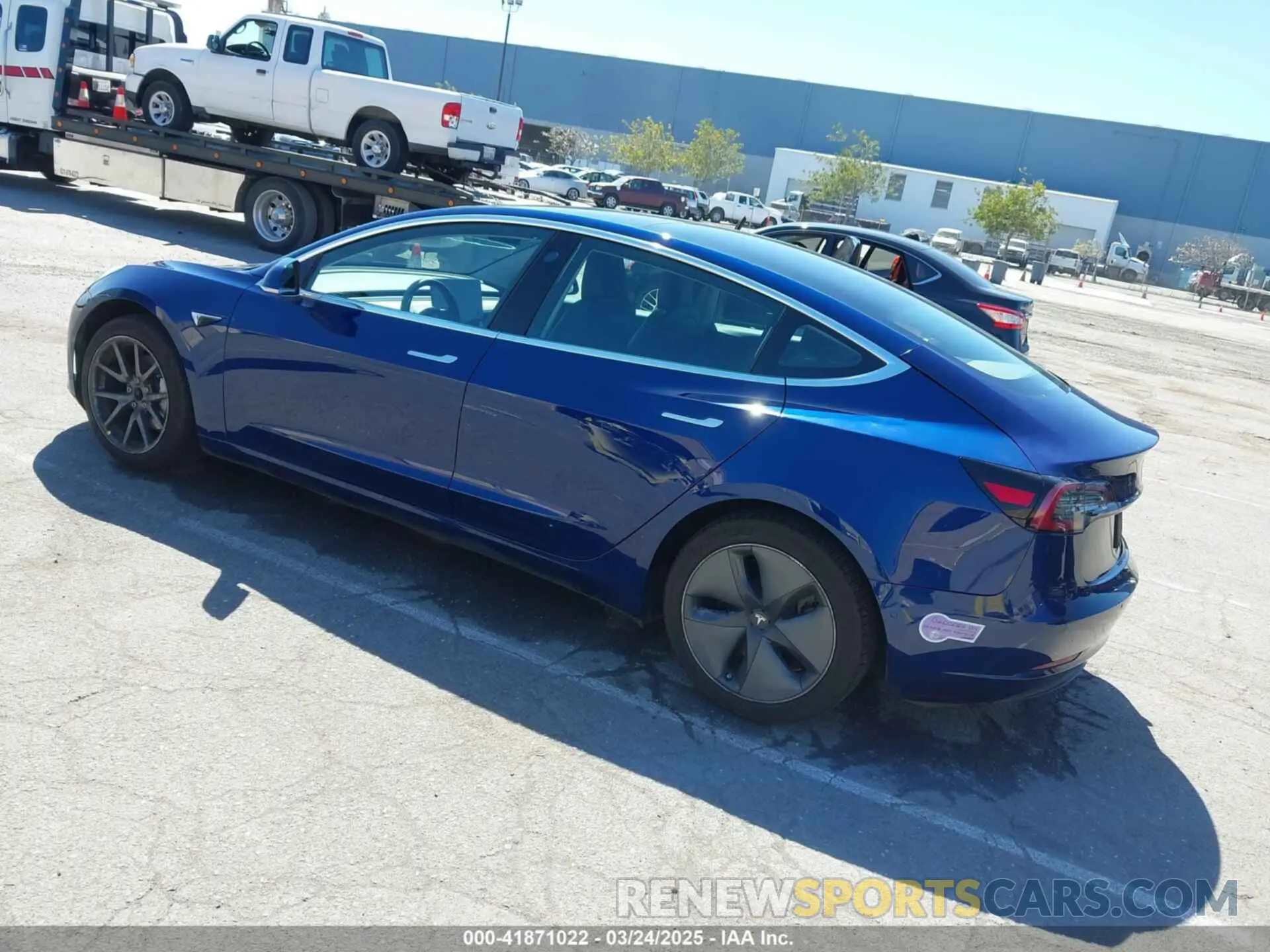 3 Photograph of a damaged car 5YJ3E1EA0KF425079 TESLA MODEL 3 2019