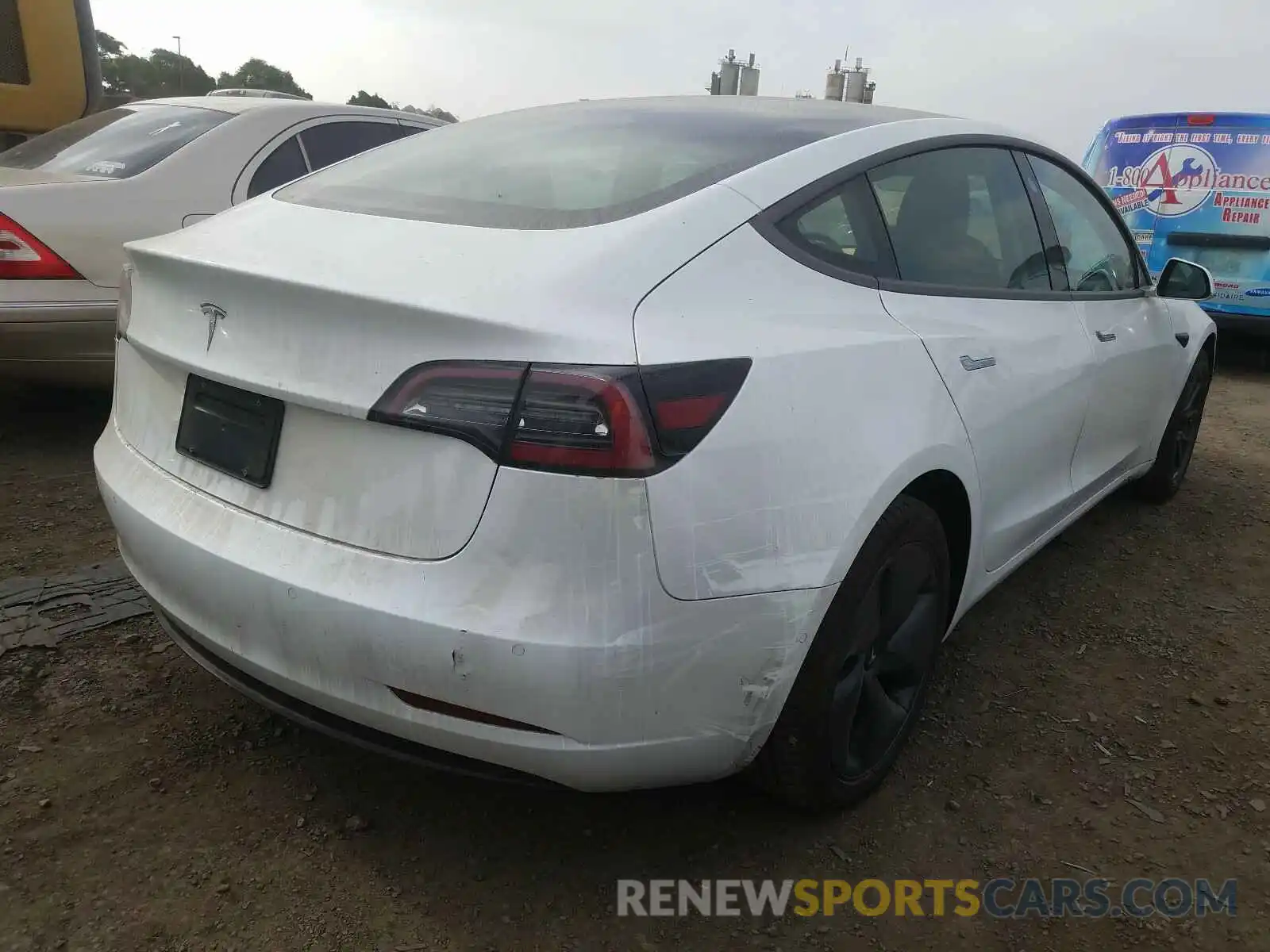 4 Photograph of a damaged car 5YJ3E1EA0KF427317 TESLA MODEL 3 2019