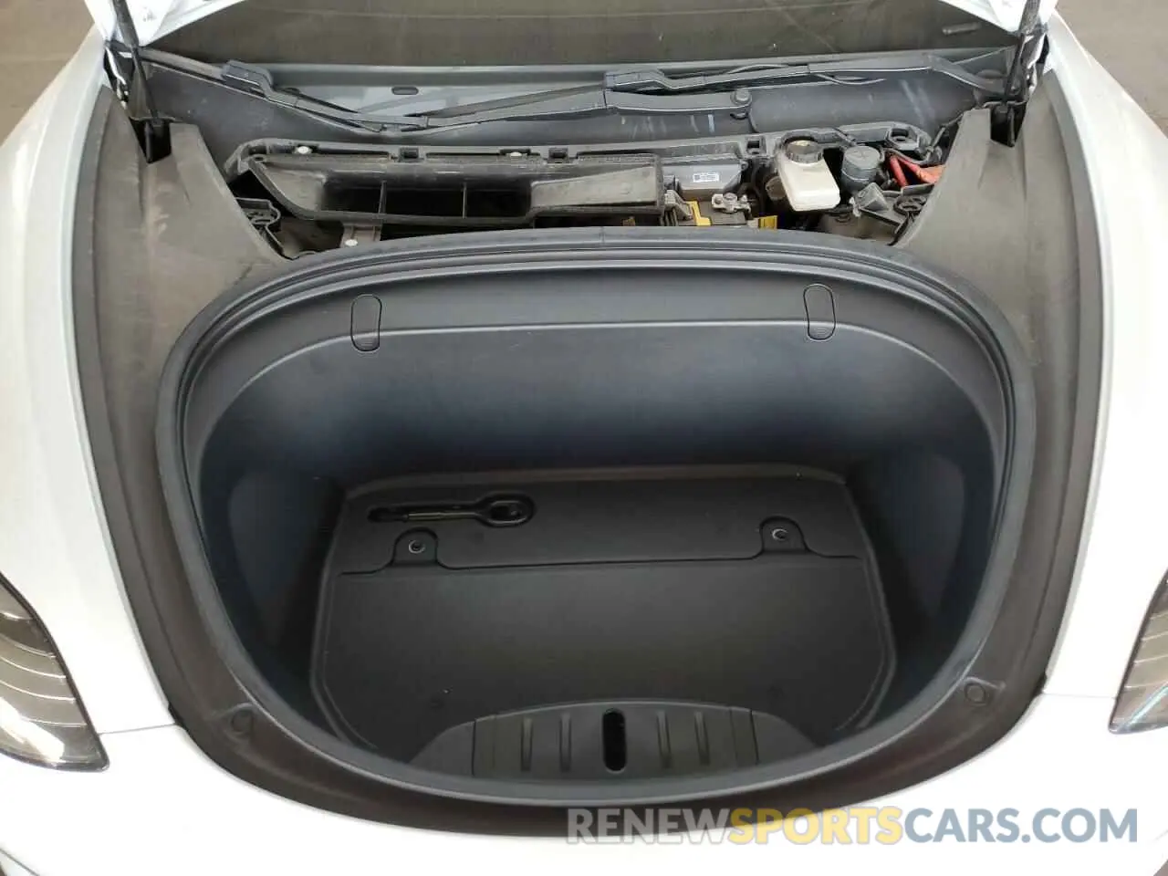 11 Photograph of a damaged car 5YJ3E1EA0KF435613 TESLA MODEL 3 2019