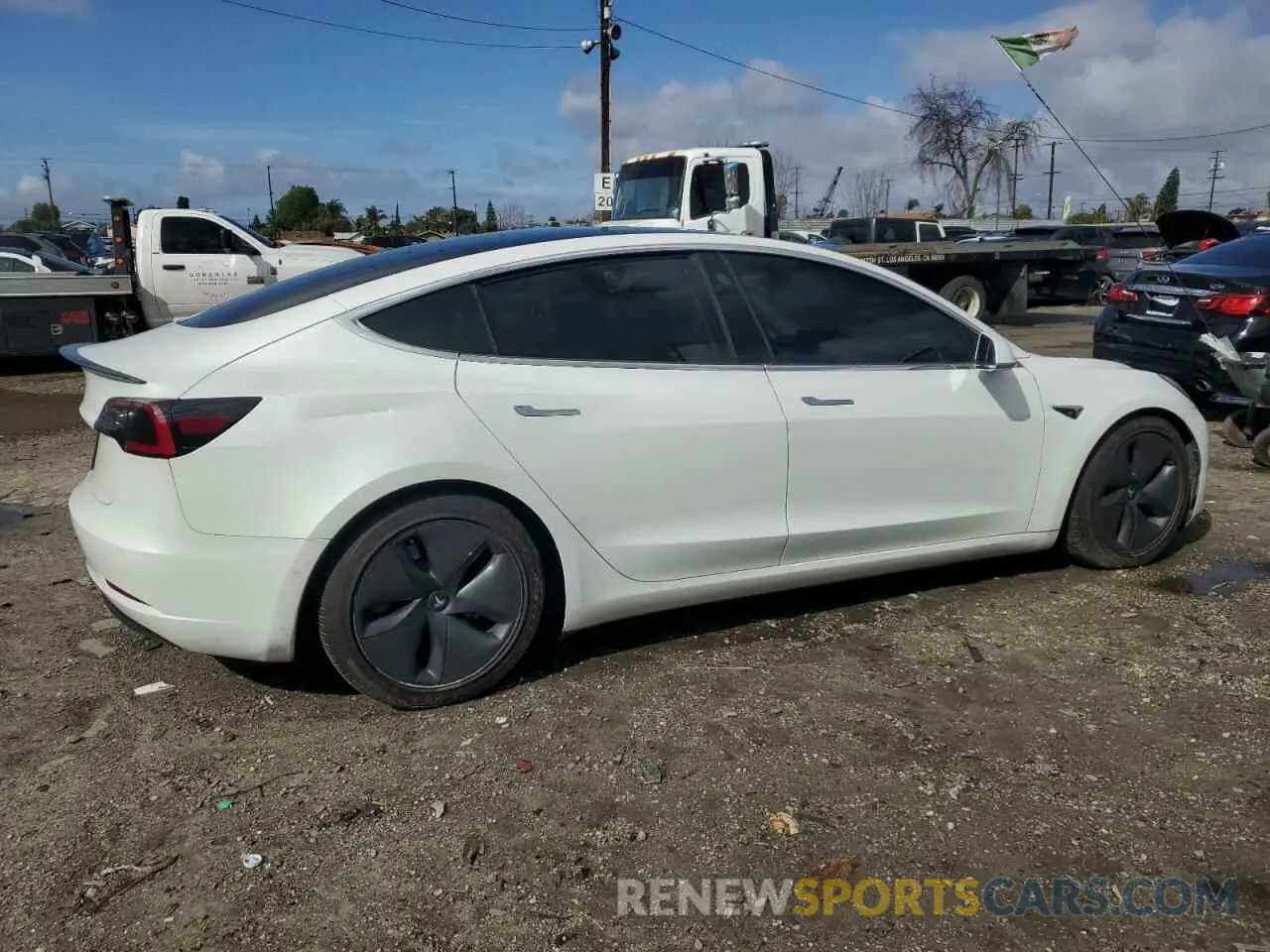 3 Photograph of a damaged car 5YJ3E1EA0KF464612 TESLA MODEL 3 2019