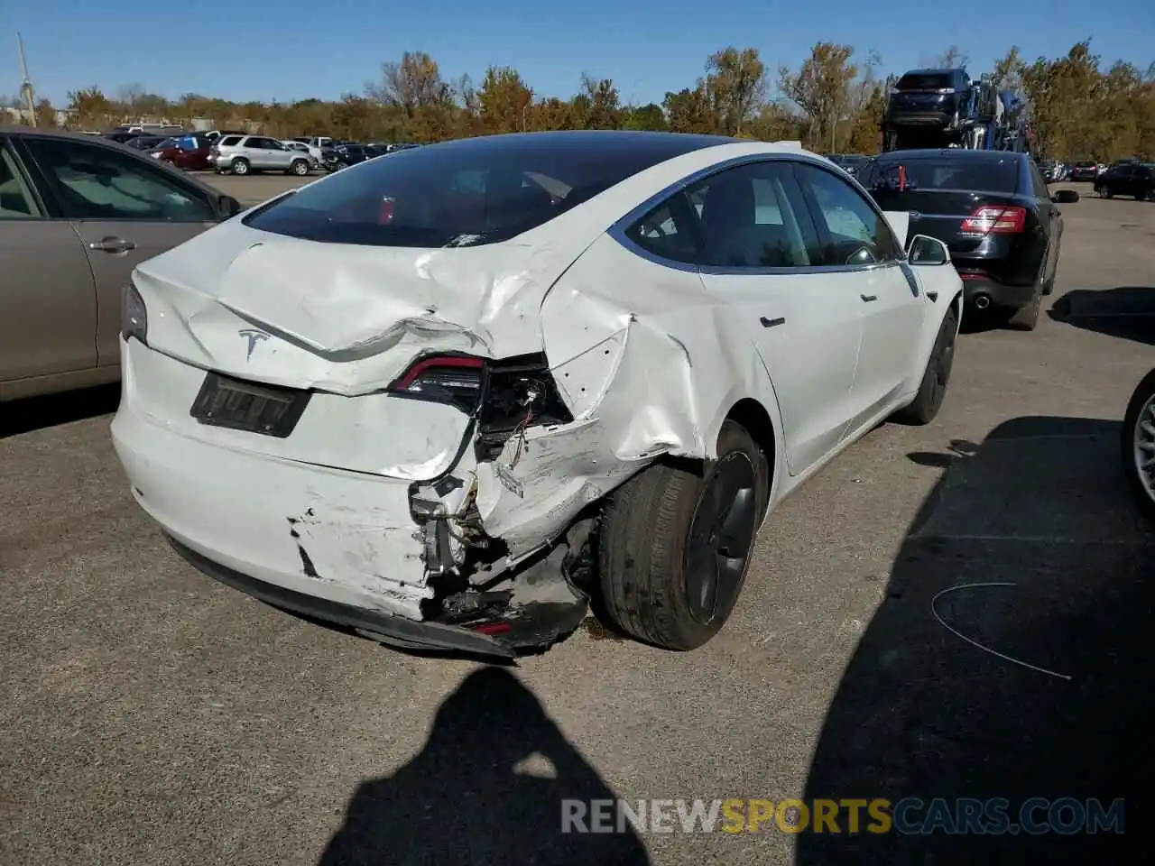 4 Photograph of a damaged car 5YJ3E1EA0KF466876 TESLA MODEL 3 2019