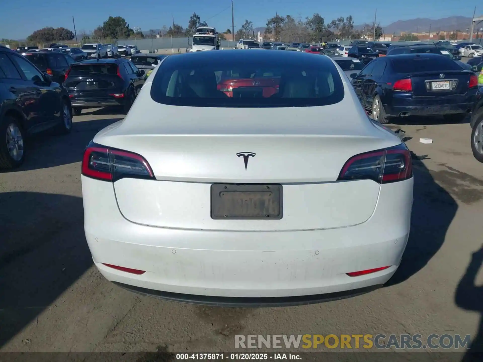 16 Photograph of a damaged car 5YJ3E1EA0KF476467 TESLA MODEL 3 2019