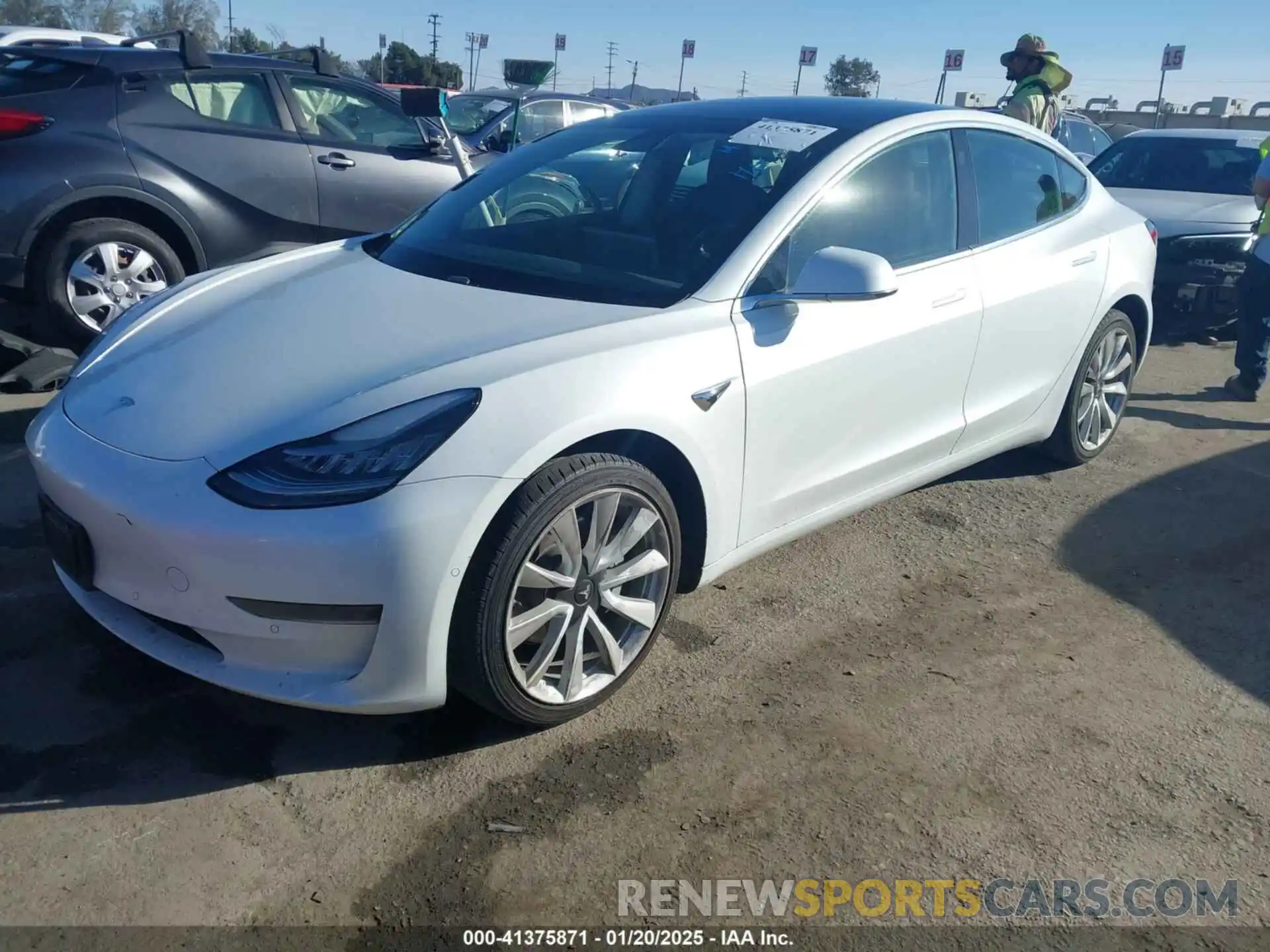 2 Photograph of a damaged car 5YJ3E1EA0KF476467 TESLA MODEL 3 2019