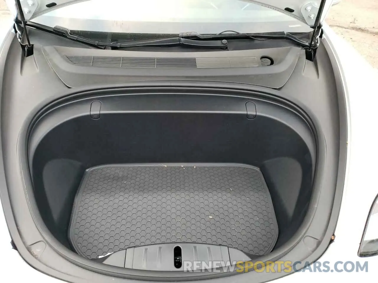 11 Photograph of a damaged car 5YJ3E1EA0KF482415 TESLA MODEL 3 2019