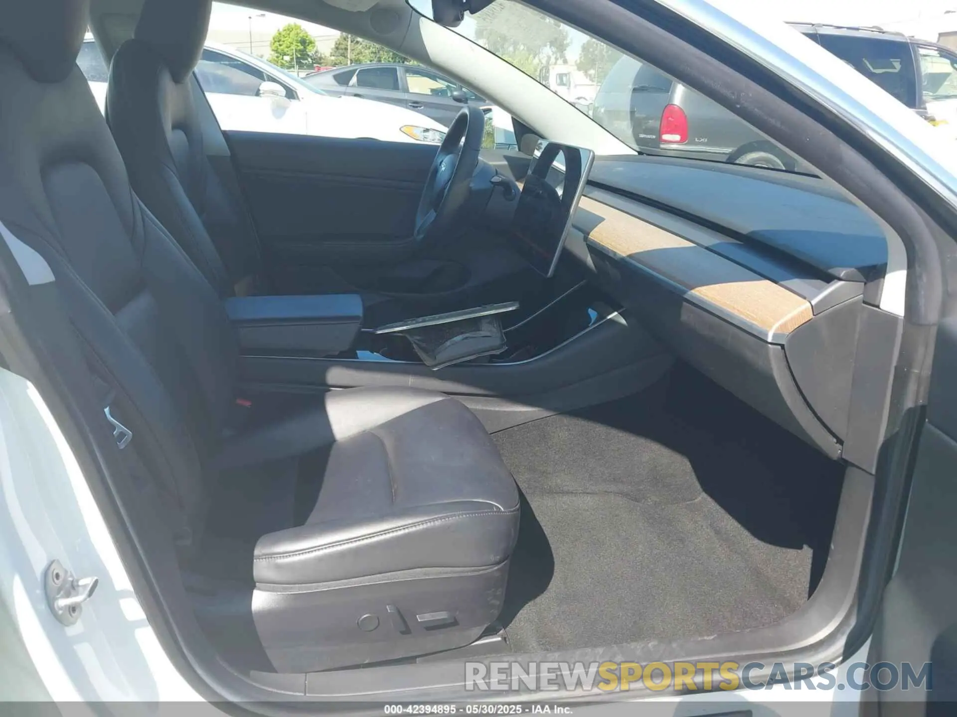 5 Photograph of a damaged car 5YJ3E1EA0KF485346 TESLA MODEL 3 2019