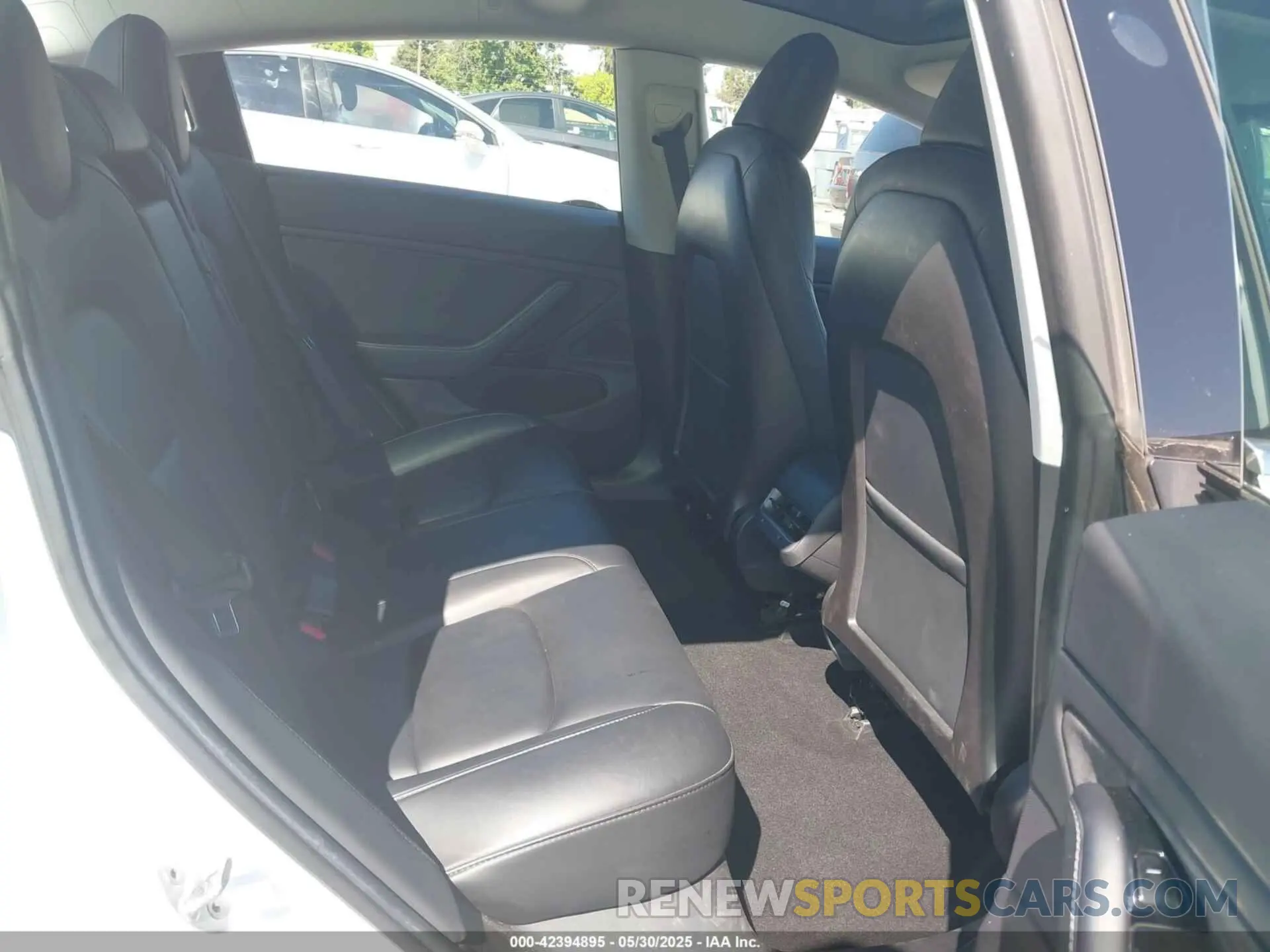 8 Photograph of a damaged car 5YJ3E1EA0KF485346 TESLA MODEL 3 2019
