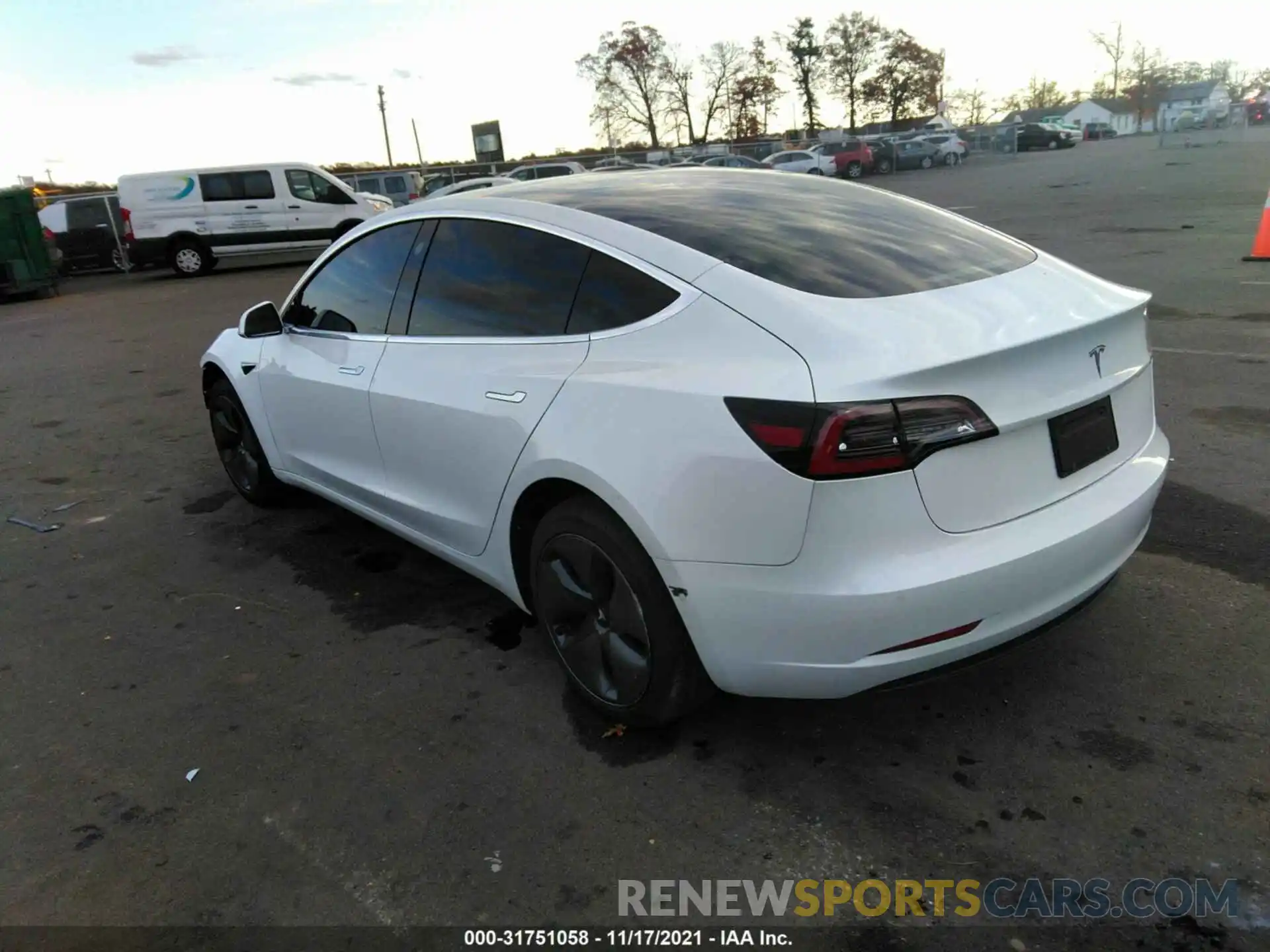 3 Photograph of a damaged car 5YJ3E1EA0KF485573 TESLA MODEL 3 2019