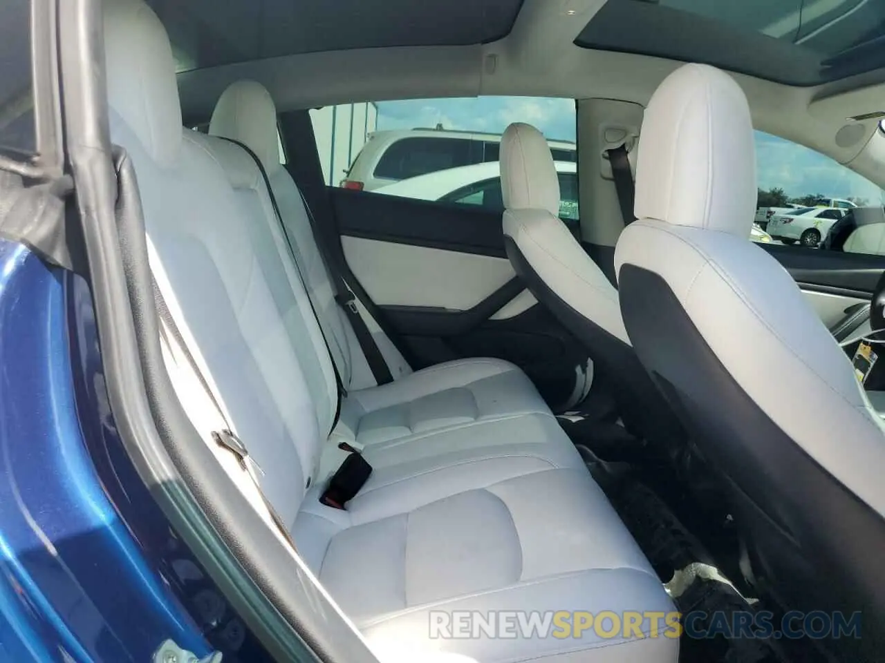 10 Photograph of a damaged car 5YJ3E1EA0KF486075 TESLA MODEL 3 2019