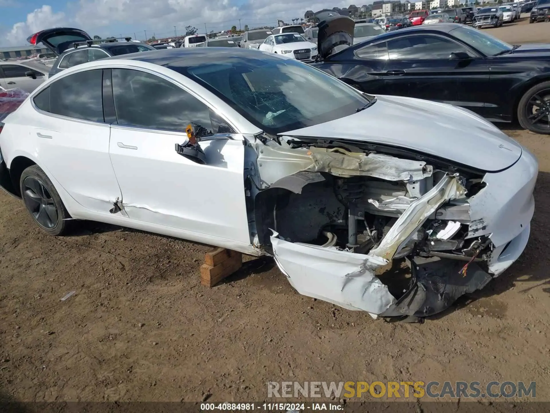 6 Photograph of a damaged car 5YJ3E1EA0KF486447 TESLA MODEL 3 2019