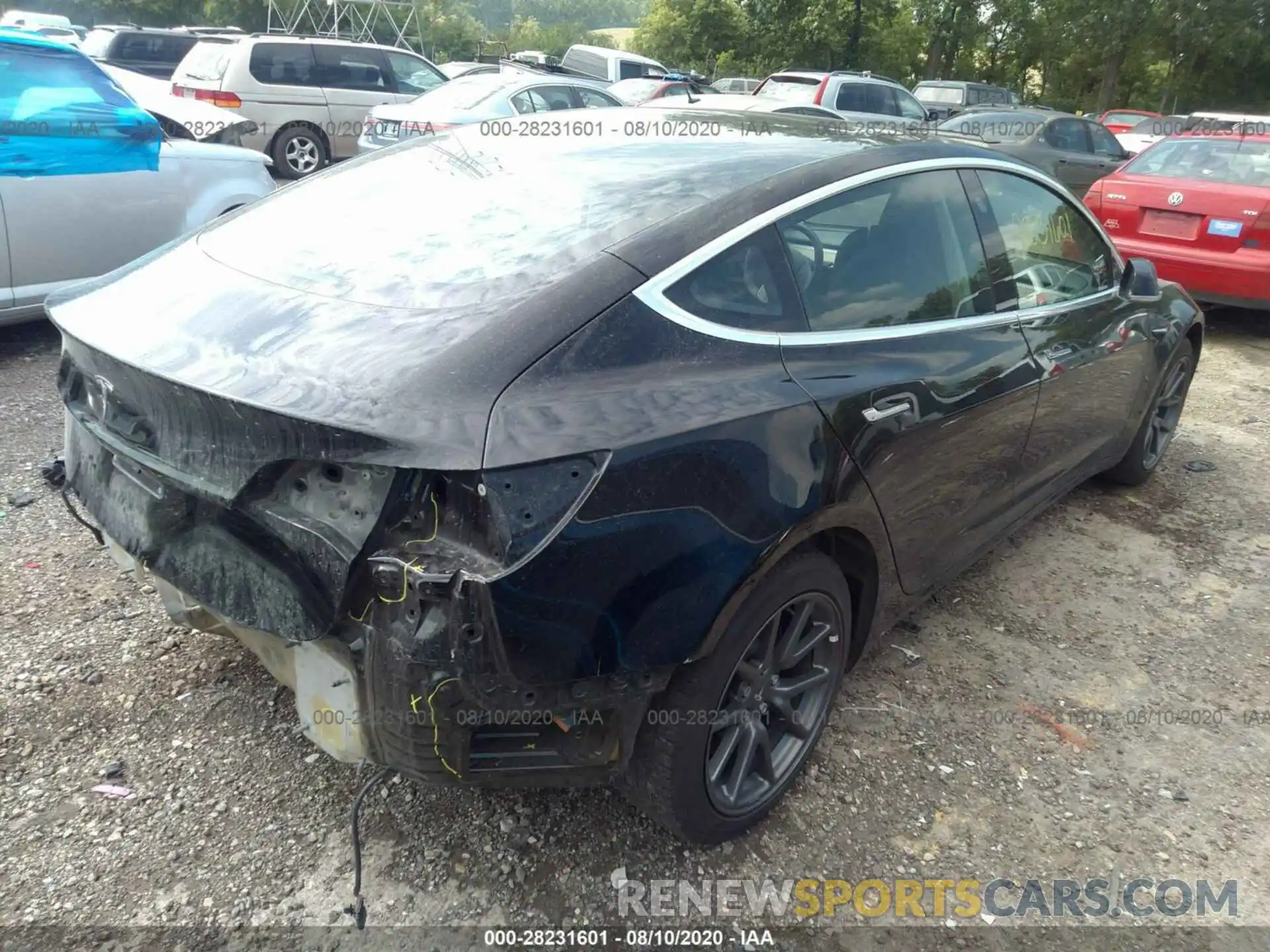 4 Photograph of a damaged car 5YJ3E1EA1KF193043 TESLA MODEL 3 2019