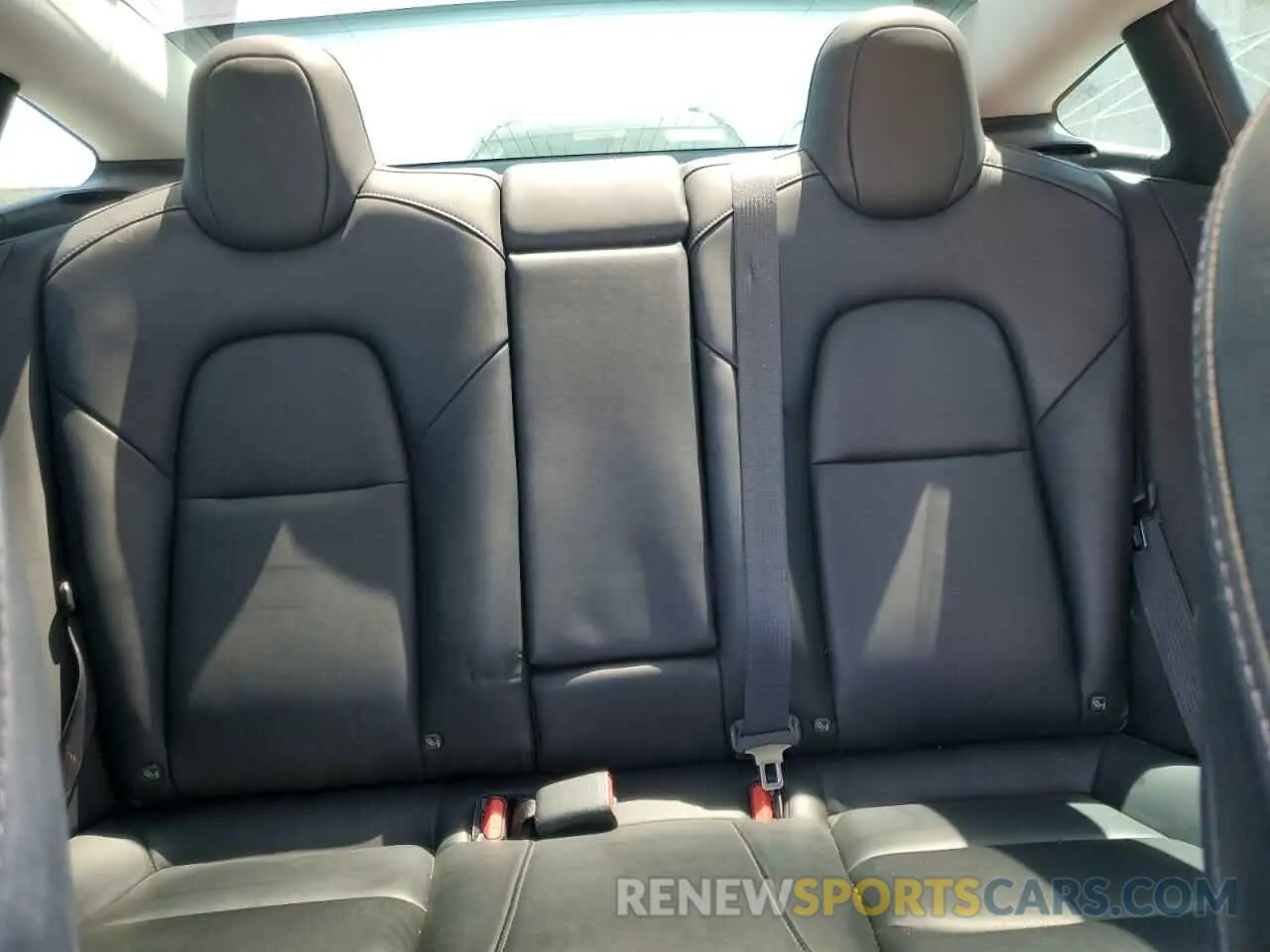 10 Photograph of a damaged car 5YJ3E1EA1KF193091 TESLA MODEL 3 2019