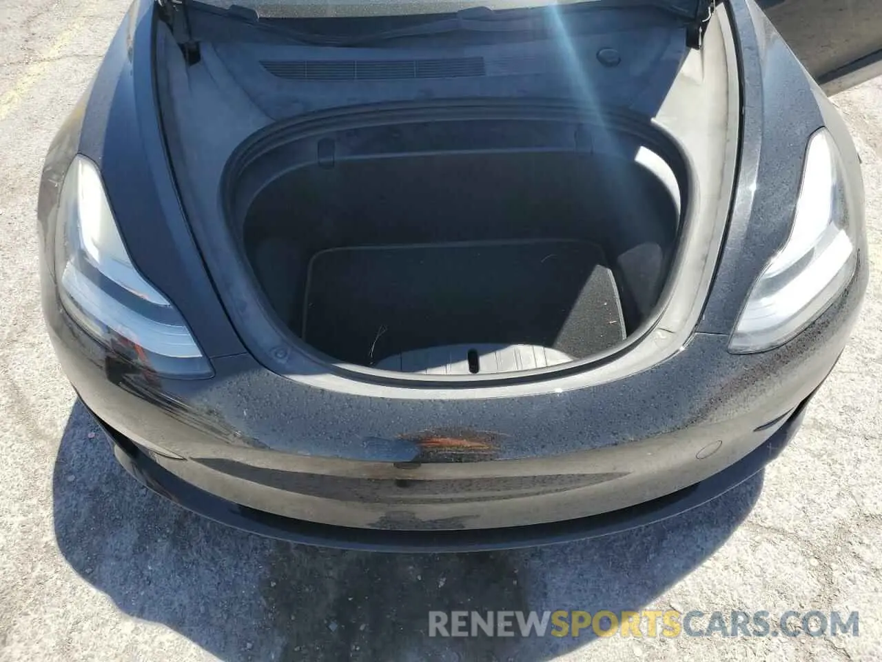 12 Photograph of a damaged car 5YJ3E1EA1KF193091 TESLA MODEL 3 2019