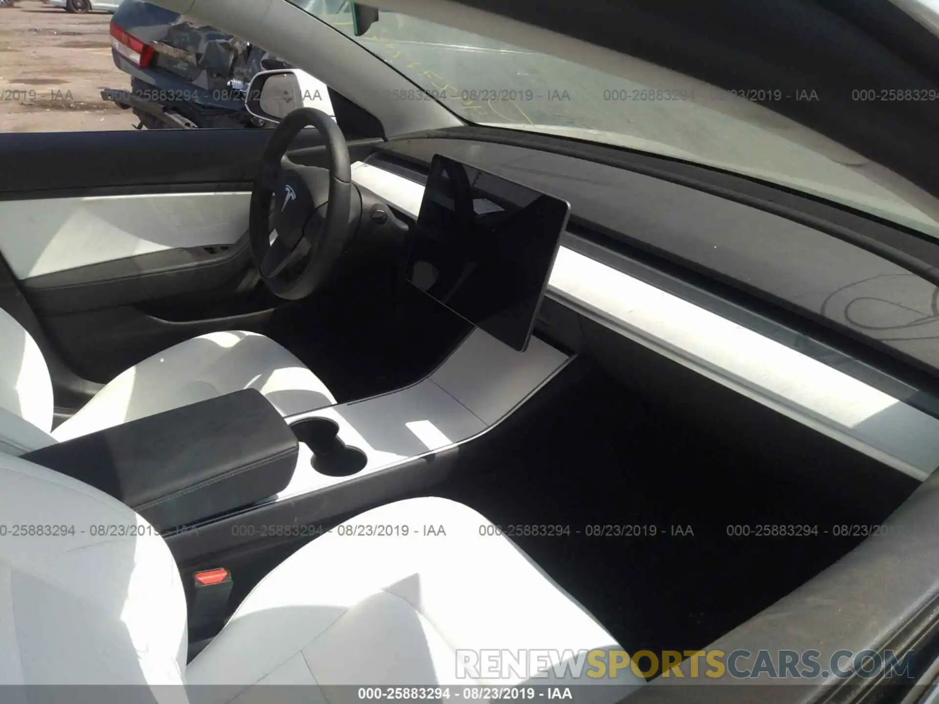 5 Photograph of a damaged car 5YJ3E1EA1KF302066 TESLA MODEL 3 2019