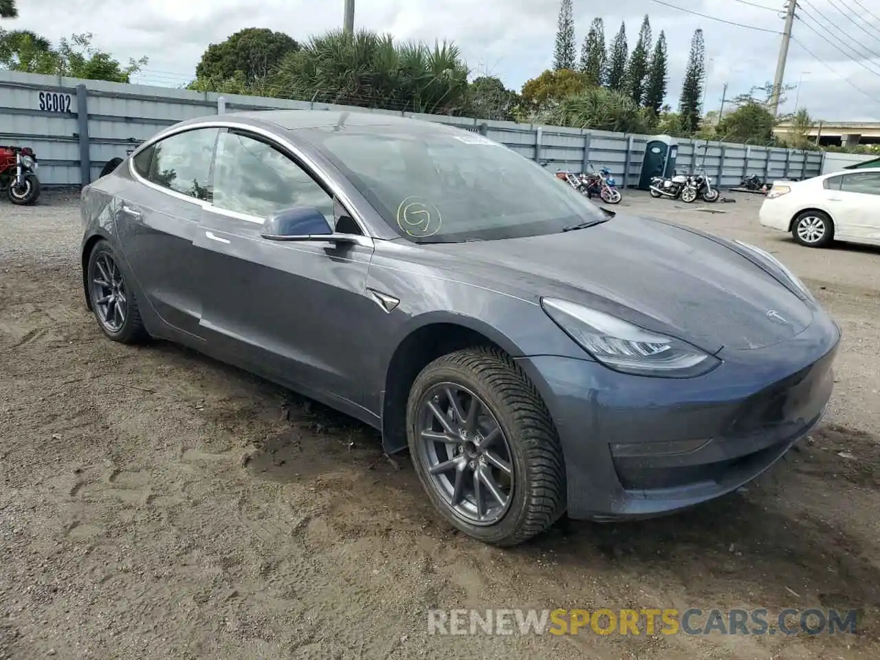 4 Photograph of a damaged car 5YJ3E1EA1KF306988 TESLA MODEL 3 2019