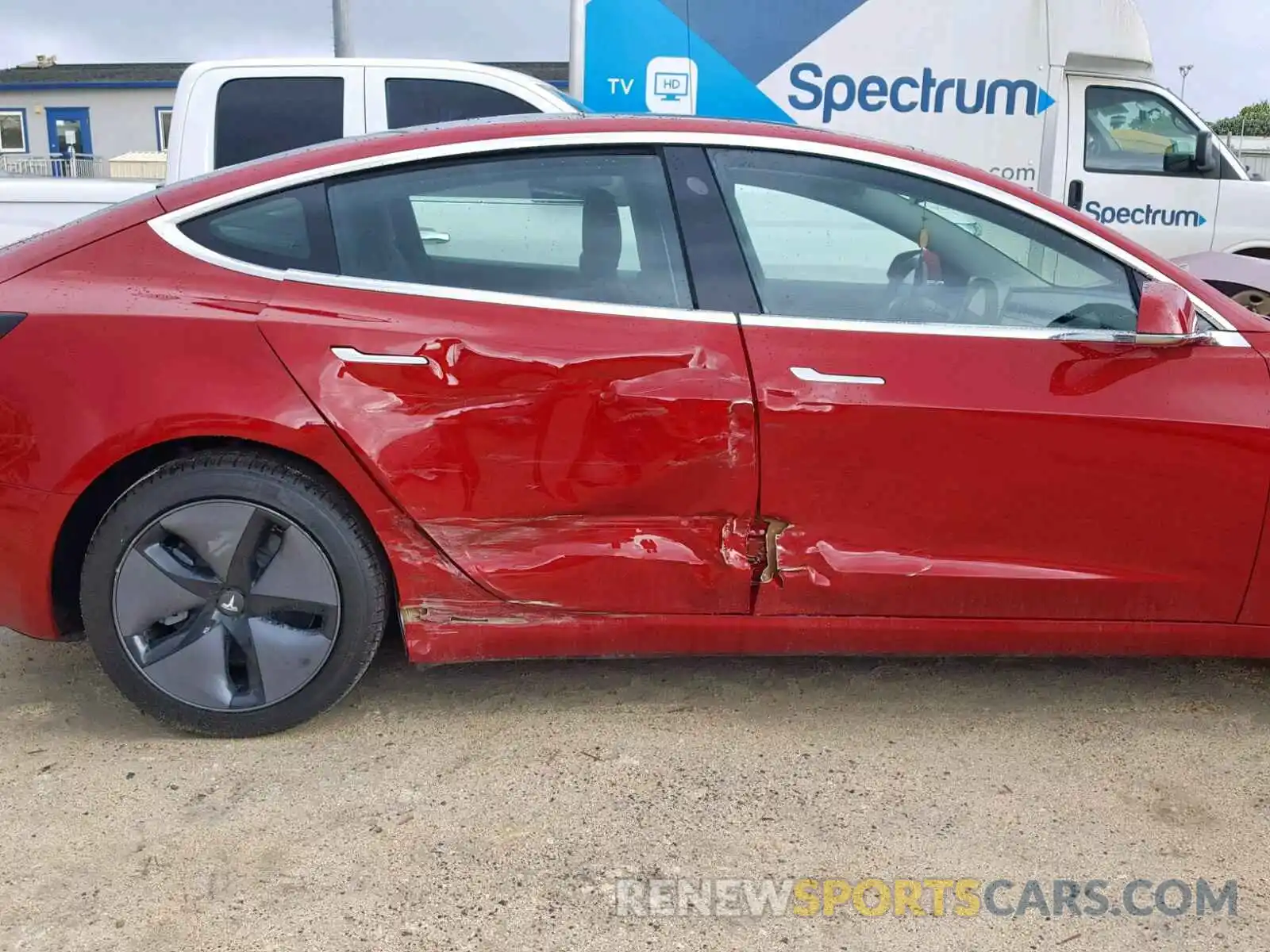 9 Photograph of a damaged car 5YJ3E1EA1KF308434 TESLA MODEL 3 2019