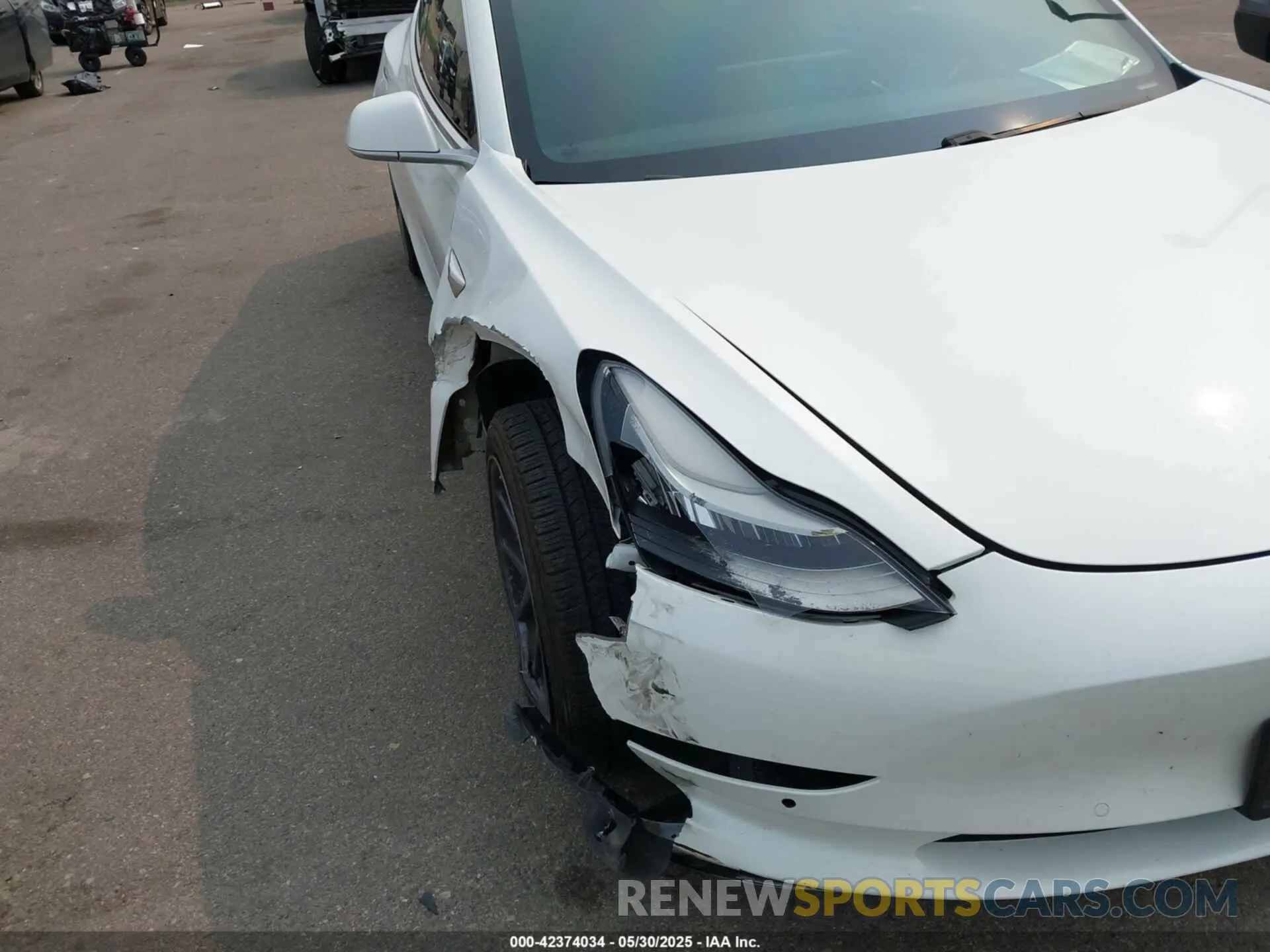 6 Photograph of a damaged car 5YJ3E1EA1KF310118 TESLA MODEL 3 2019