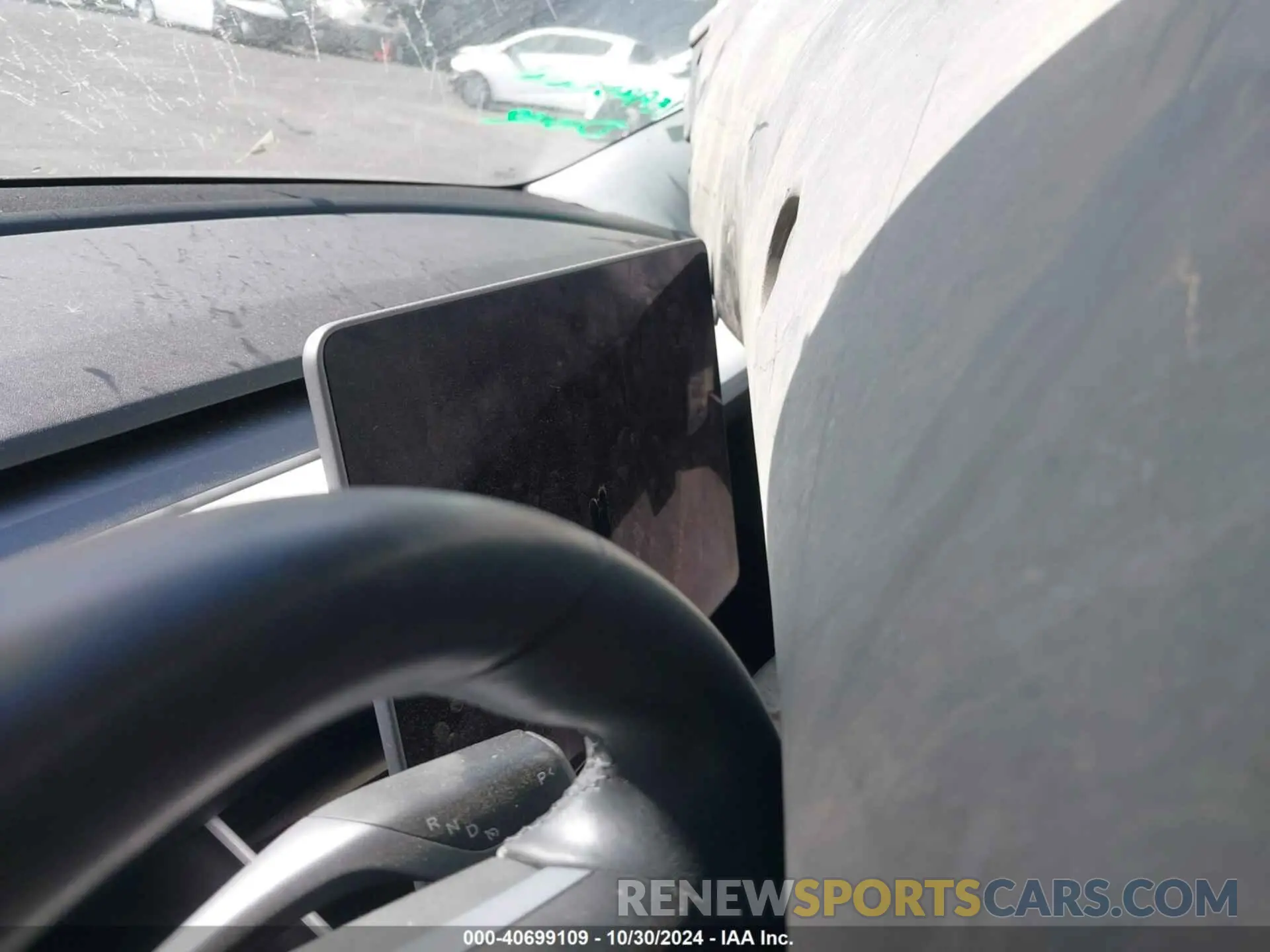 18 Photograph of a damaged car 5YJ3E1EA1KF314959 TESLA MODEL 3 2019