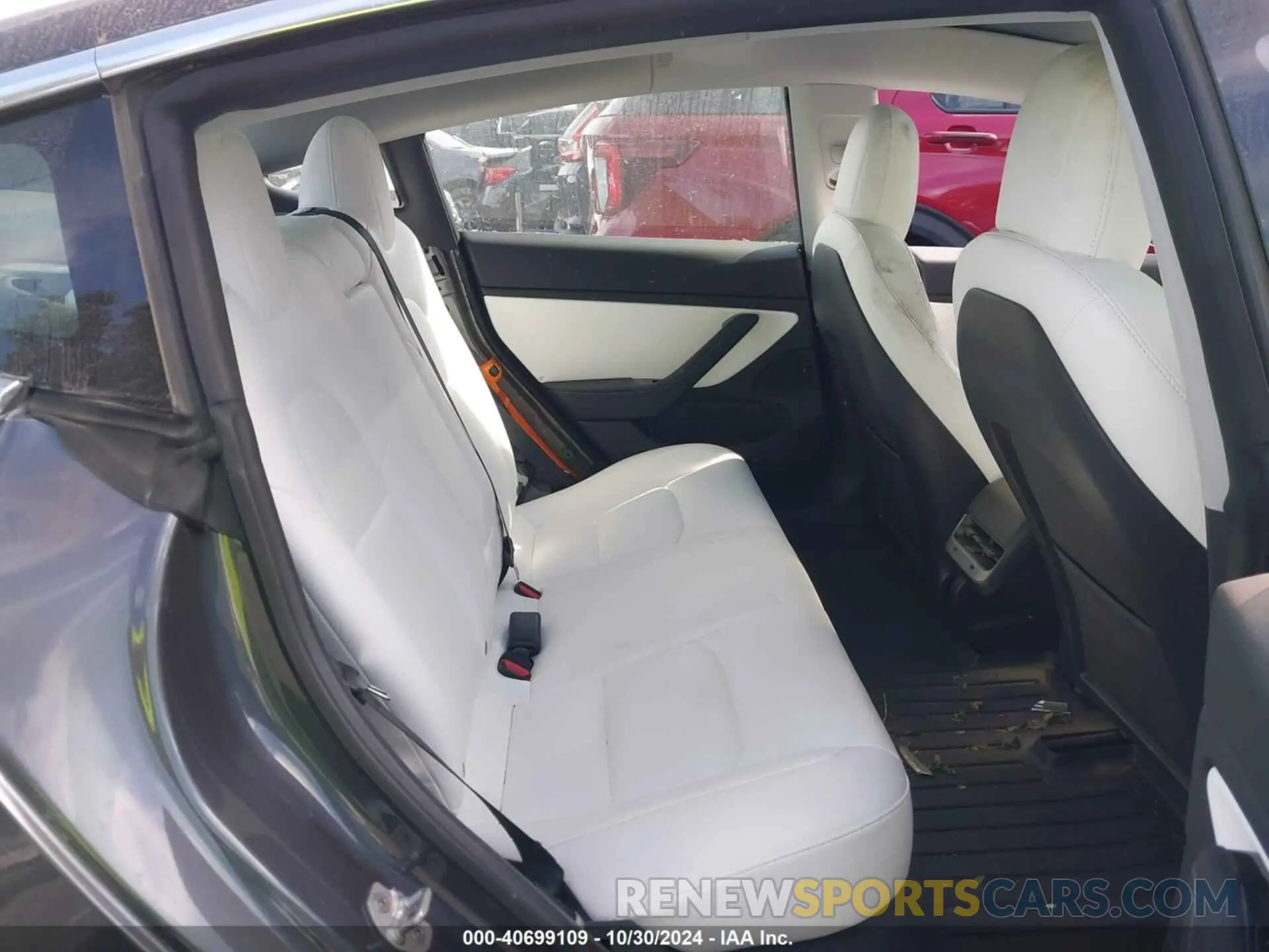 8 Photograph of a damaged car 5YJ3E1EA1KF314959 TESLA MODEL 3 2019