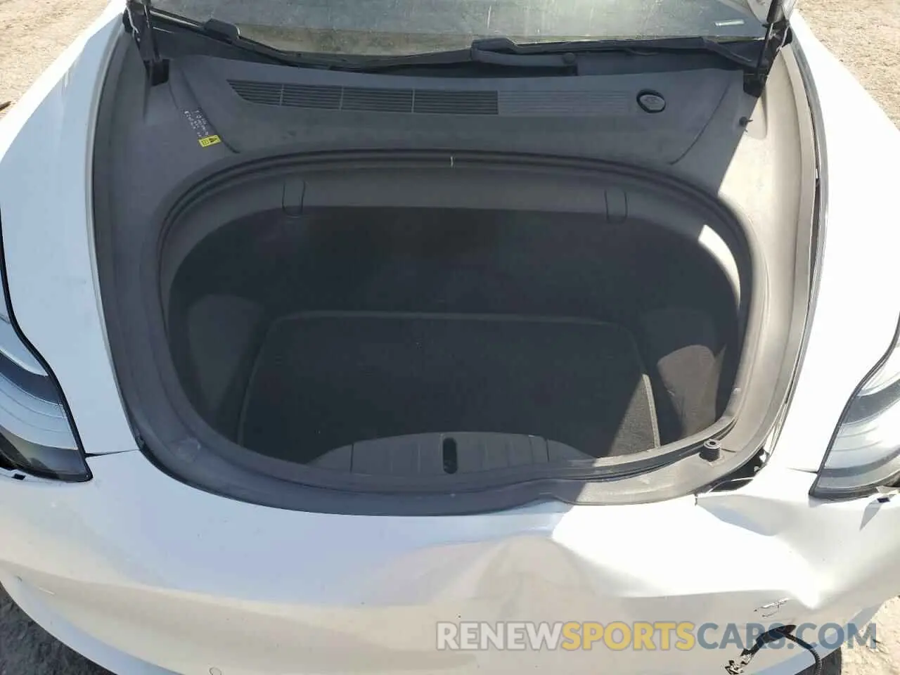 11 Photograph of a damaged car 5YJ3E1EA1KF327193 TESLA MODEL 3 2019