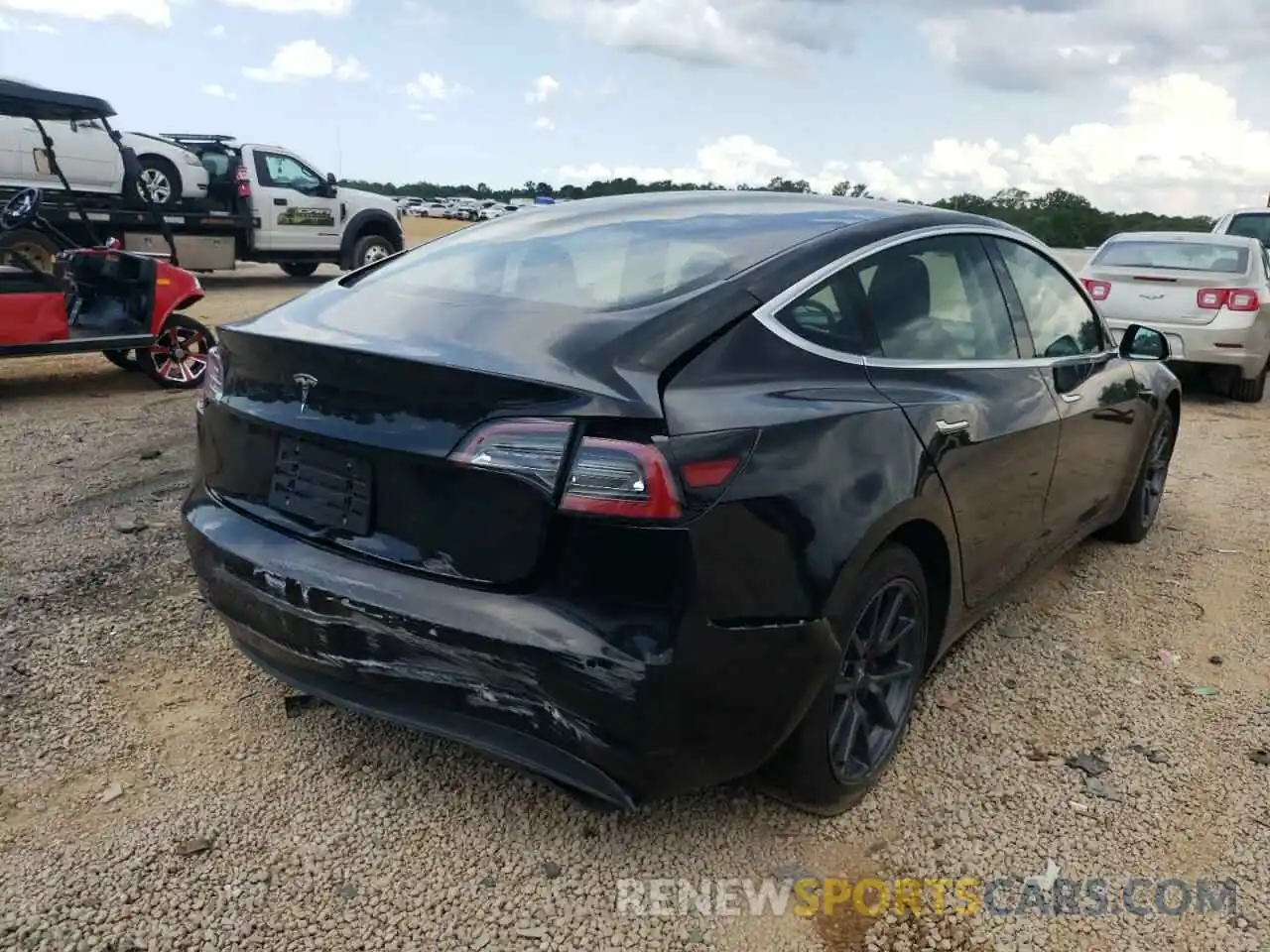 4 Photograph of a damaged car 5YJ3E1EA1KF396028 TESLA MODEL 3 2019